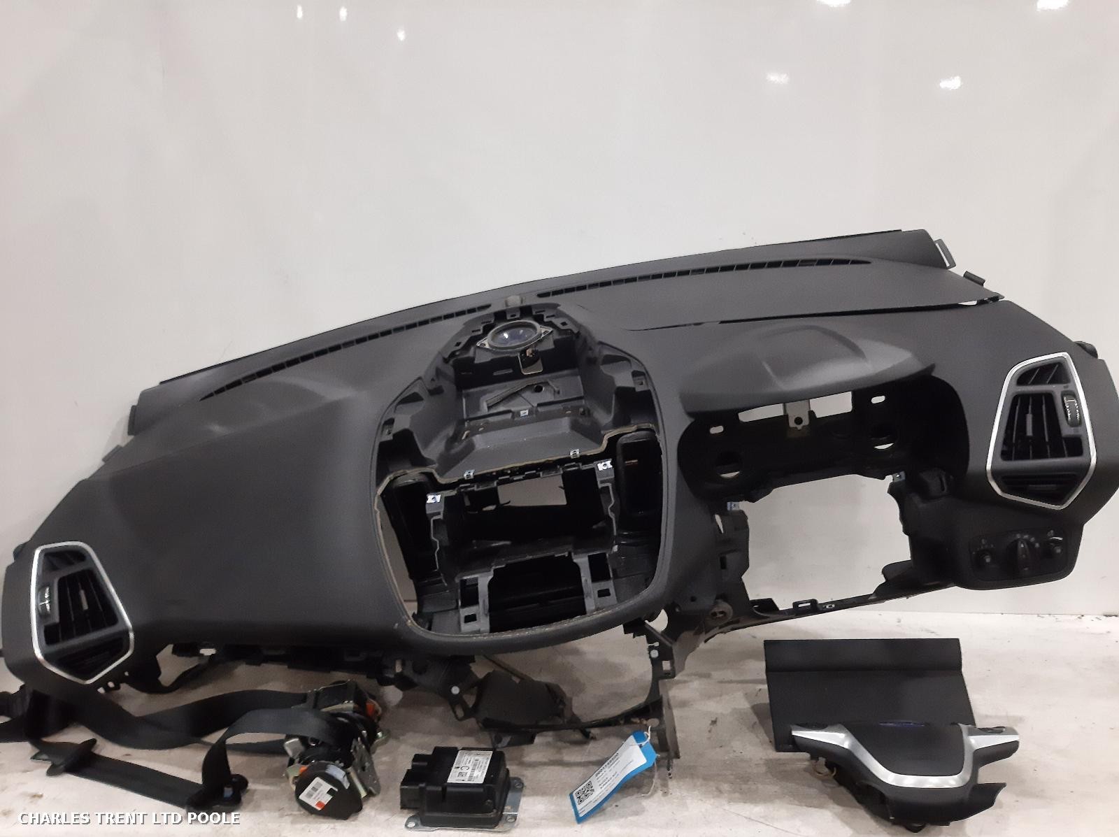 2015 - FORD - KUGA - AIRBAG KIT