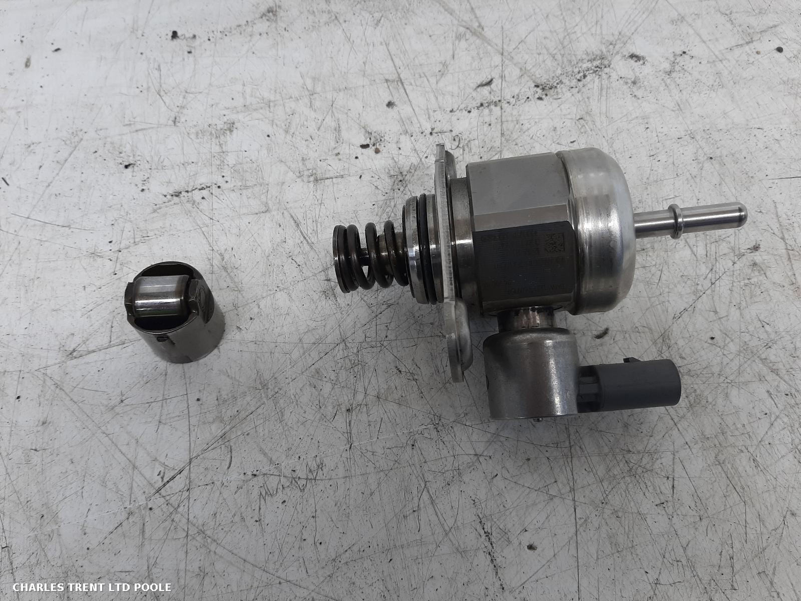 2014 - BMW - 1 SERIES - FUEL PUMP