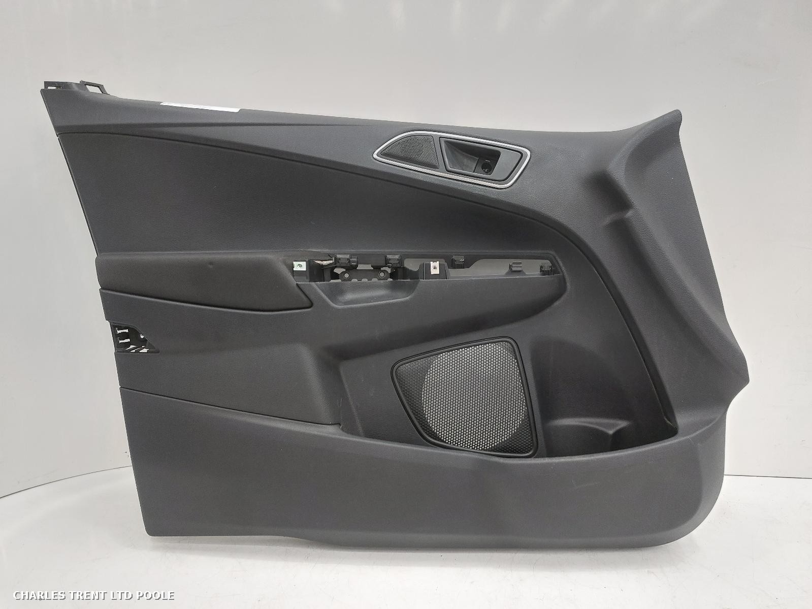 2013 - FORD - B MAX - DOOR CARD / DOOR PANEL