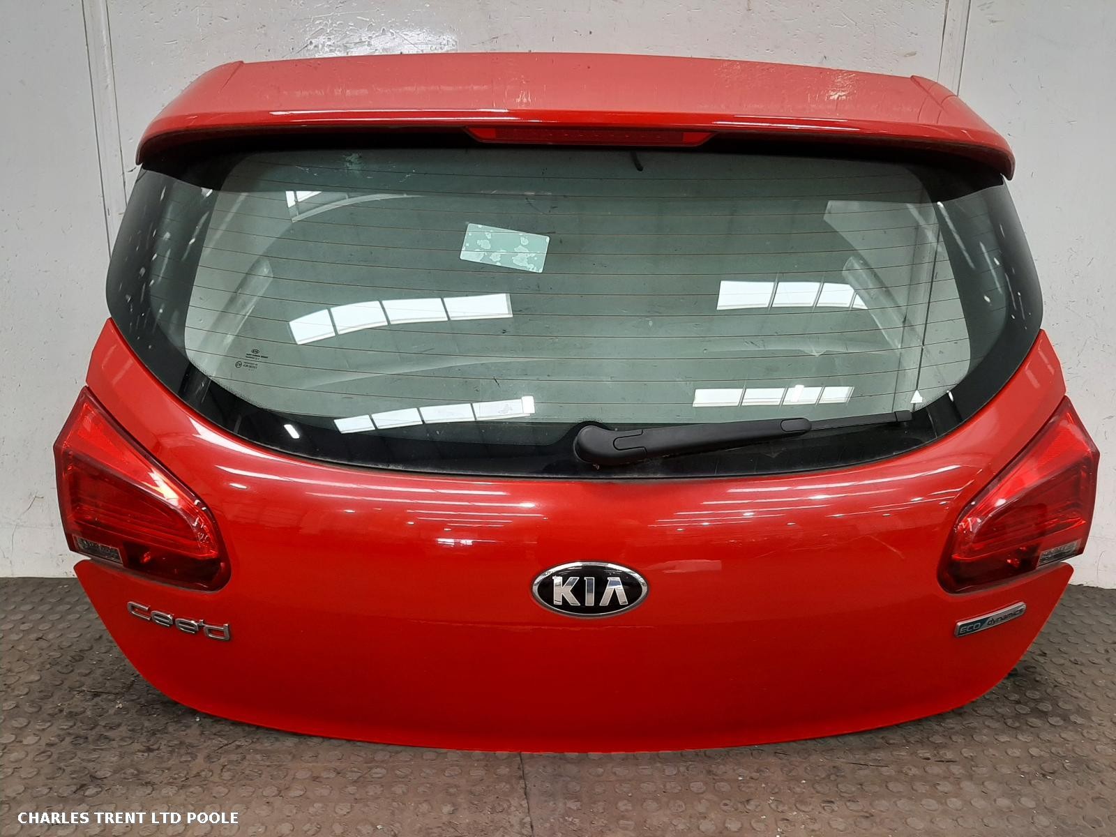 2015 - KIA - CEED - BOOT LID / TAILGATE