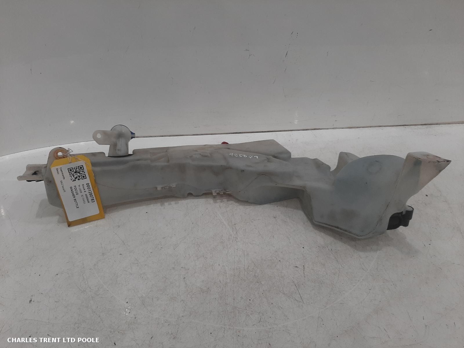 2008 - FORD - FOCUS - WASHER BOTTLE