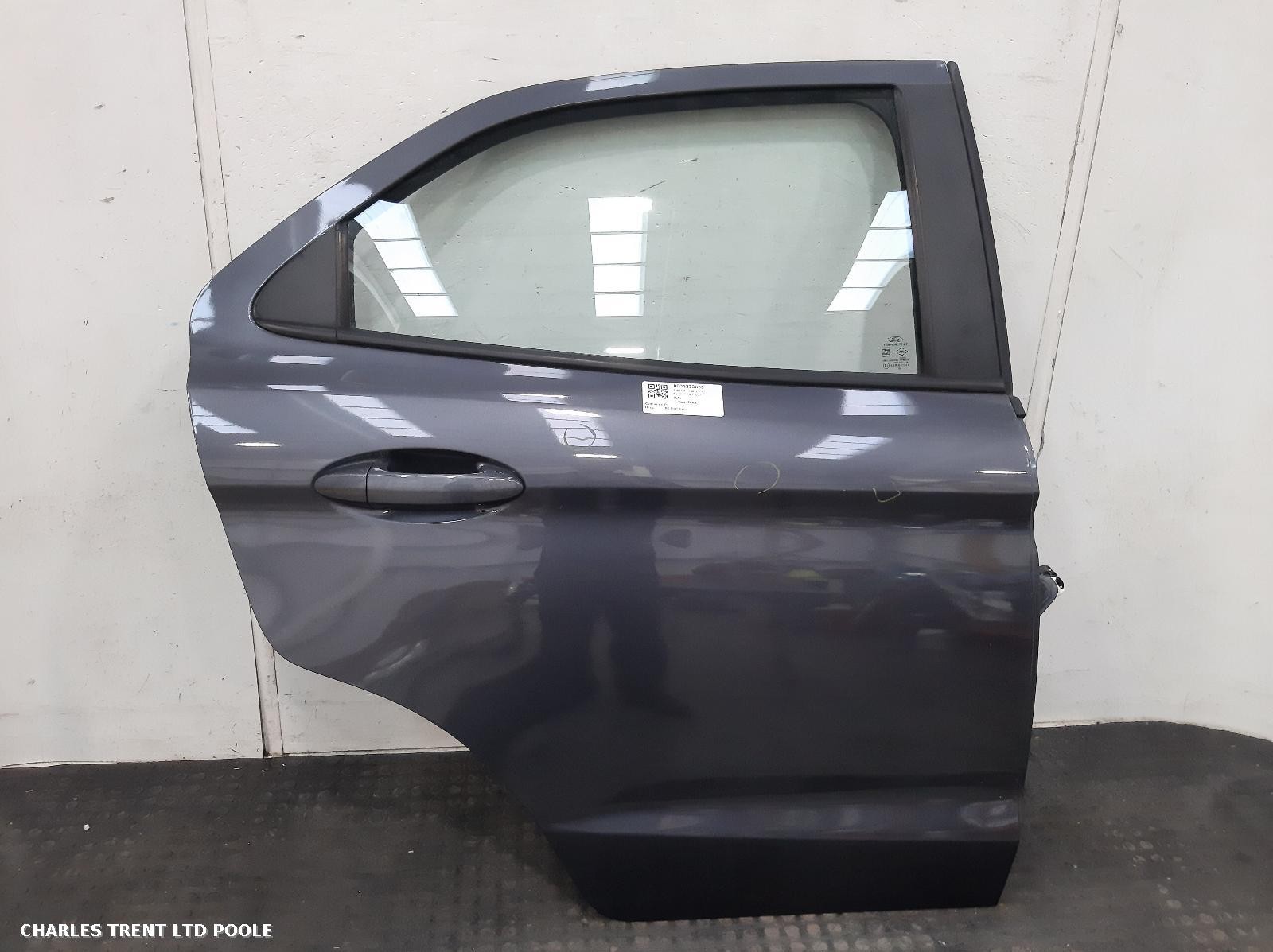 2018 - FORD - KA+ - DOOR (REAR - RIGHT / DRIVER SIDE)