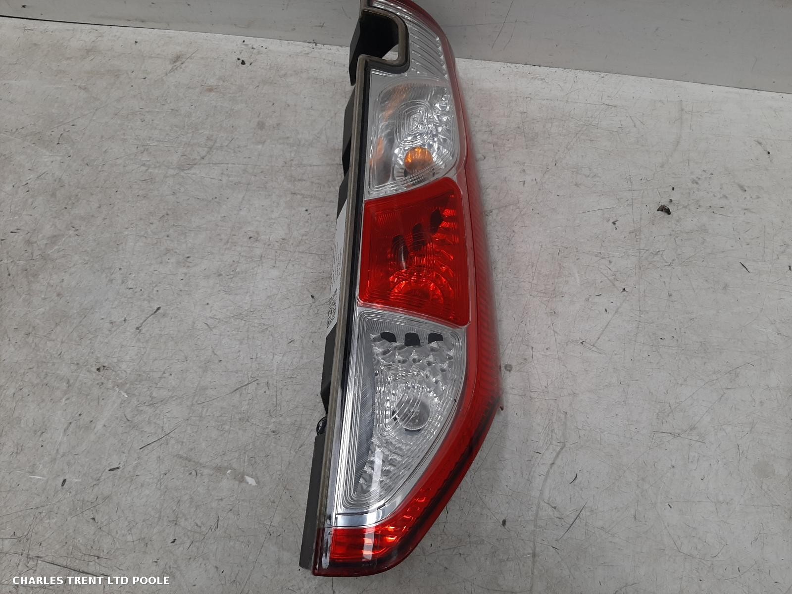 2019 - RENAULT - KANGOO - TAIL LIGHT / REAR LIGHT (RIGHT / DRIVER SIDE)