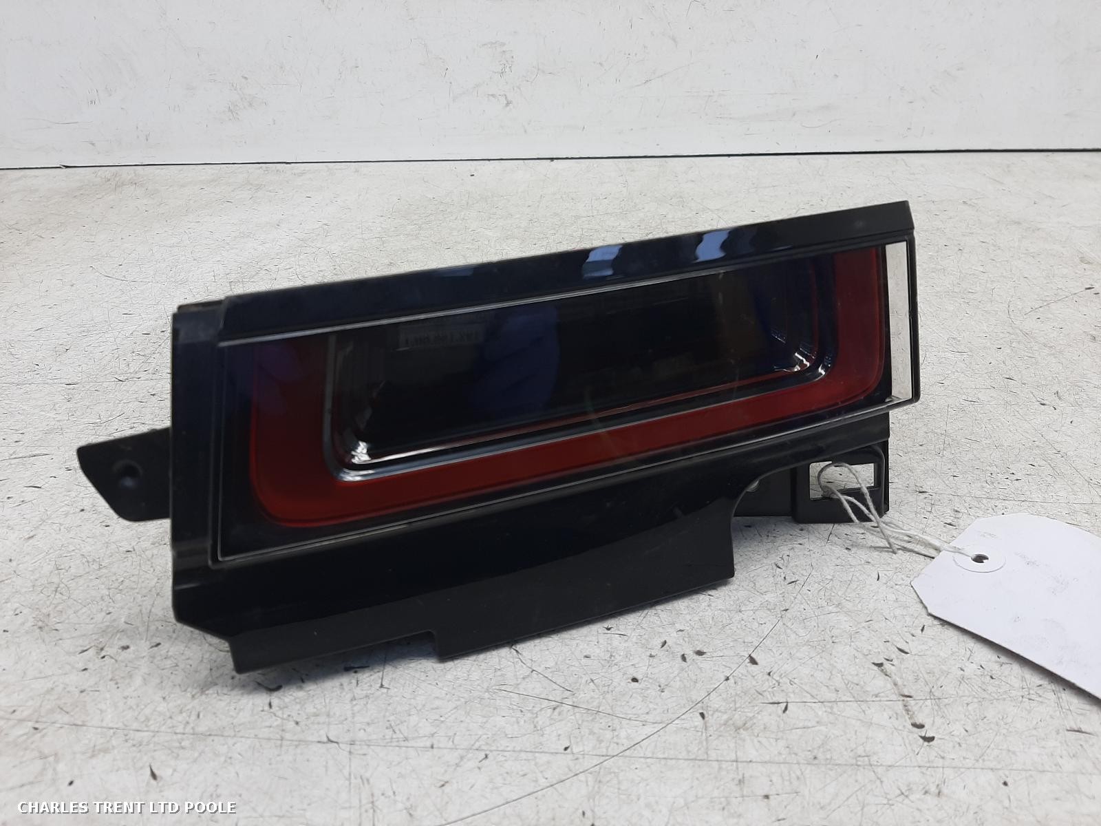 2022 - LAND ROVER - RANGE ROVER EVOQUE - TAIL LIGHT / REAR LIGHT (RIGHT / DRIVER SIDE)