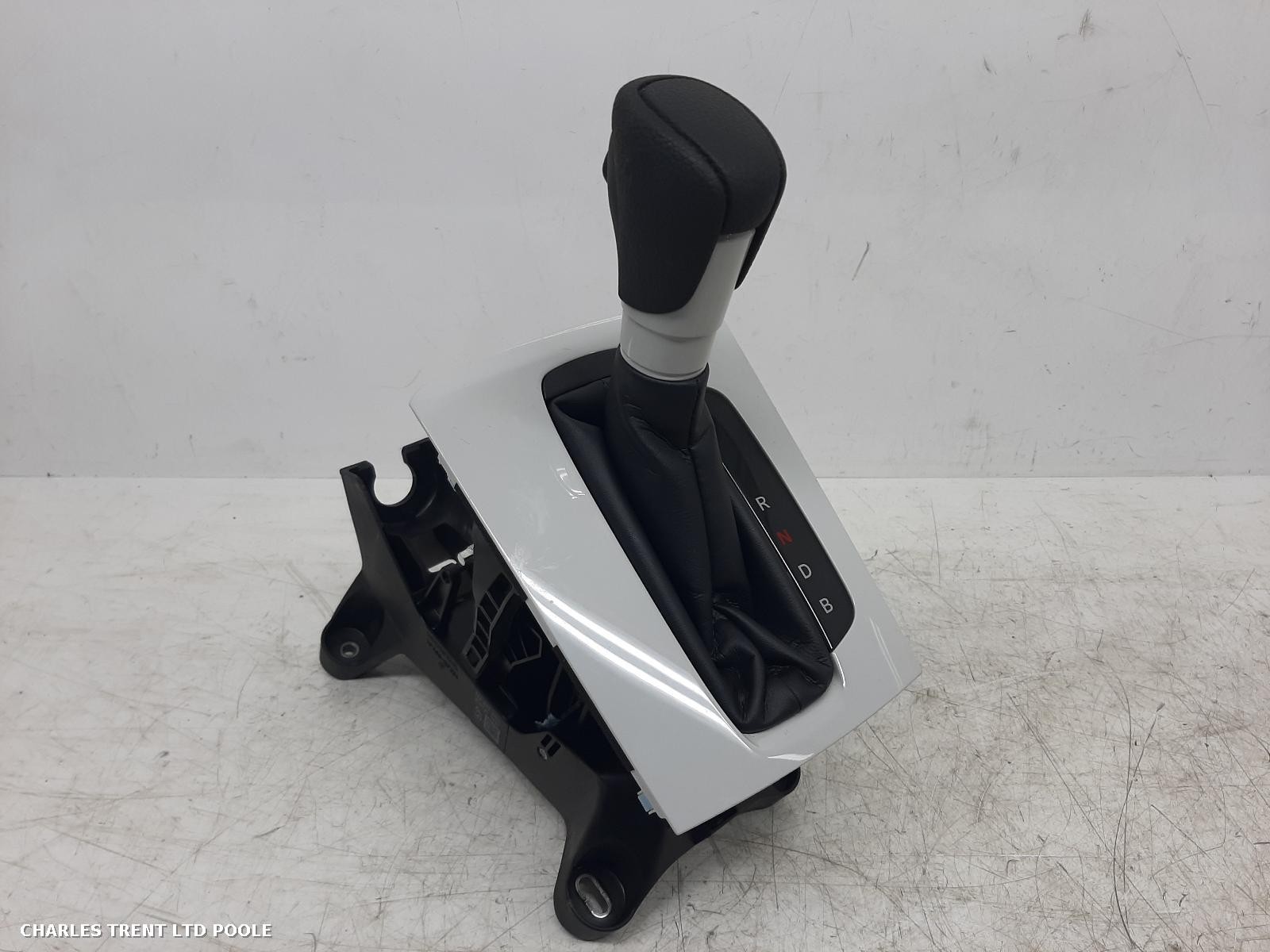 2021 - HONDA - JAZZ - GEAR STICK