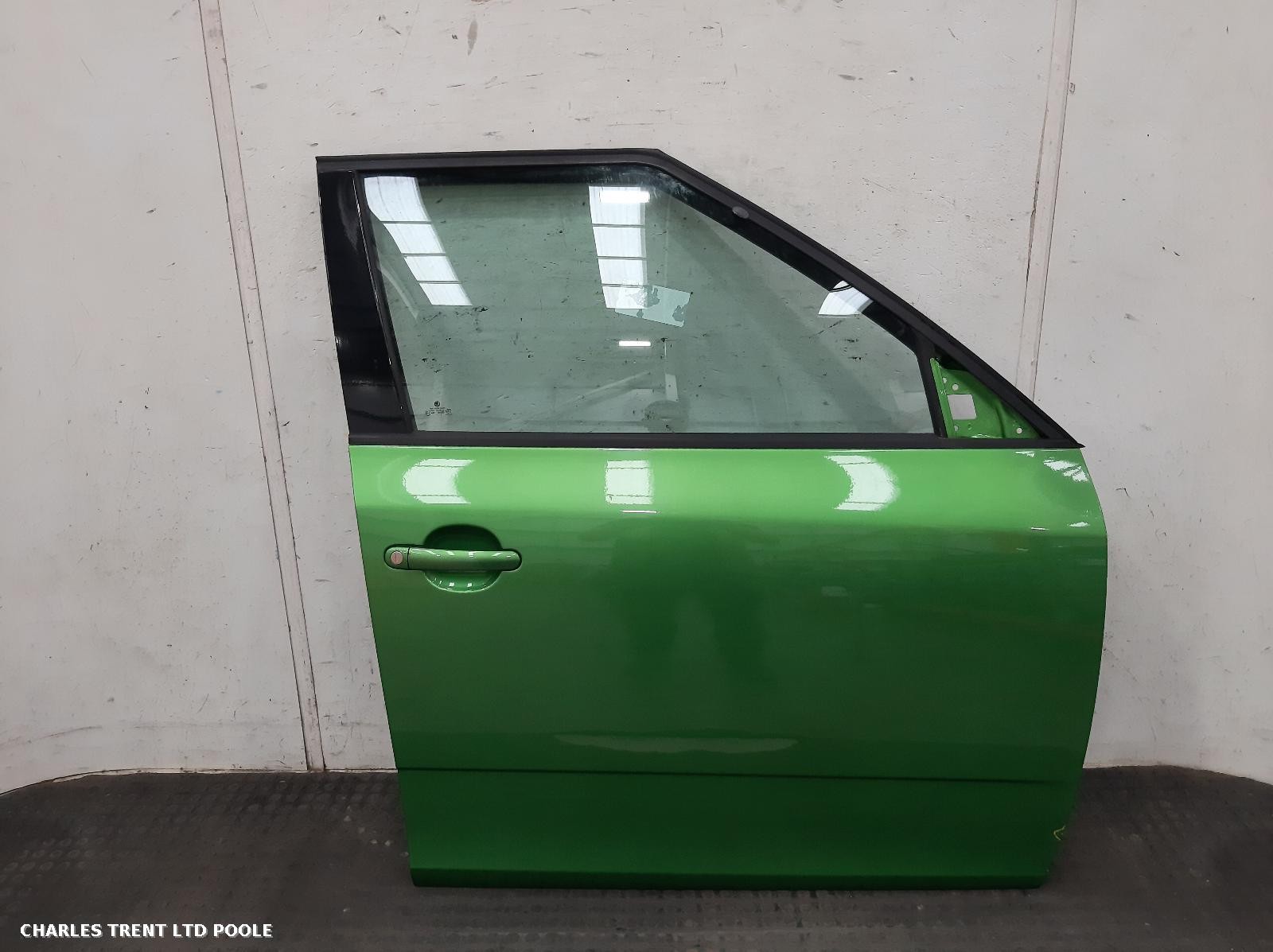 2014 - SKODA - FABIA - DOOR (FRONT - RIGHT / DRIVER SIDE)