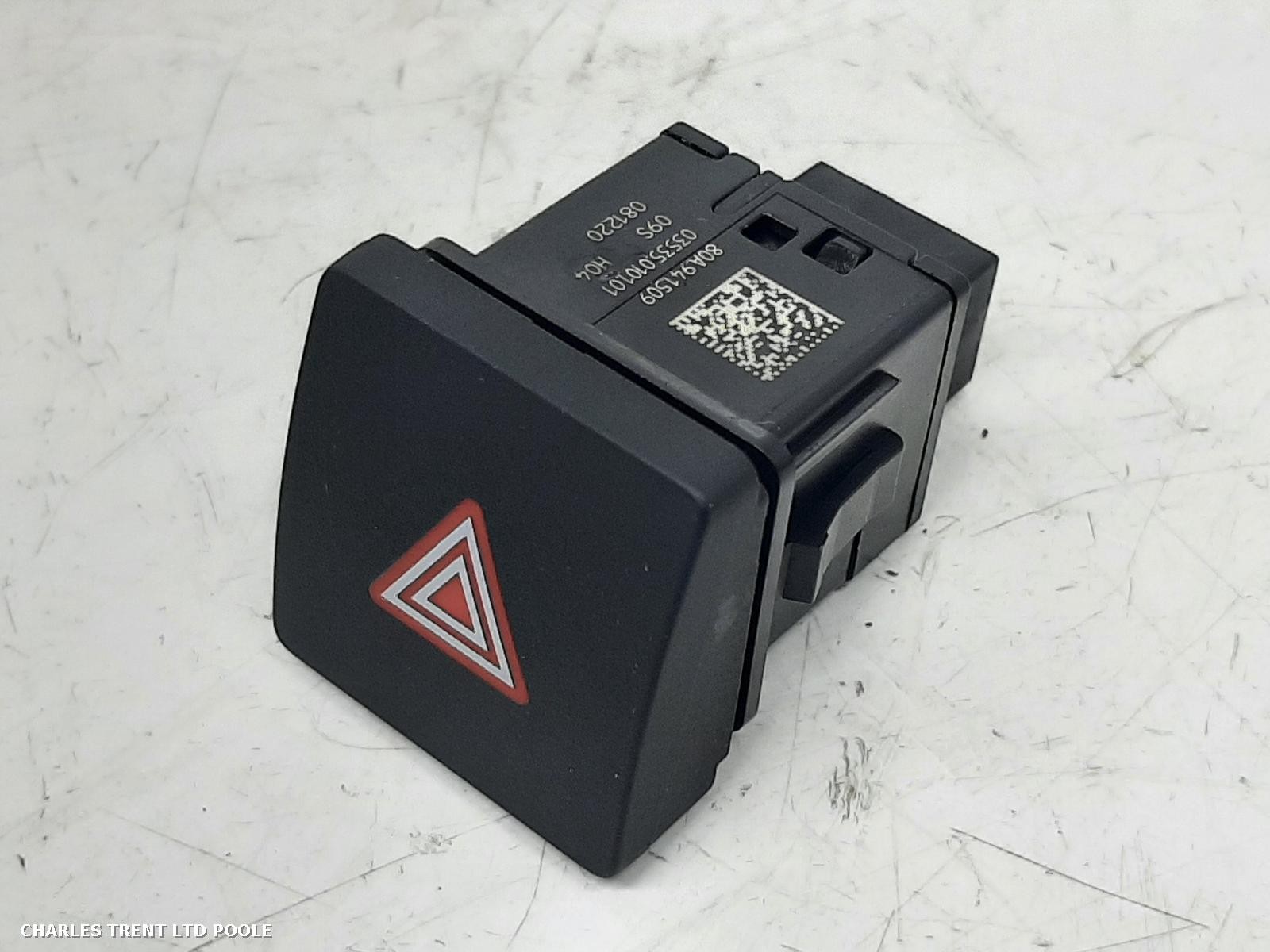 2021 - AUDI - Q5 - HAZARD_SWITCH