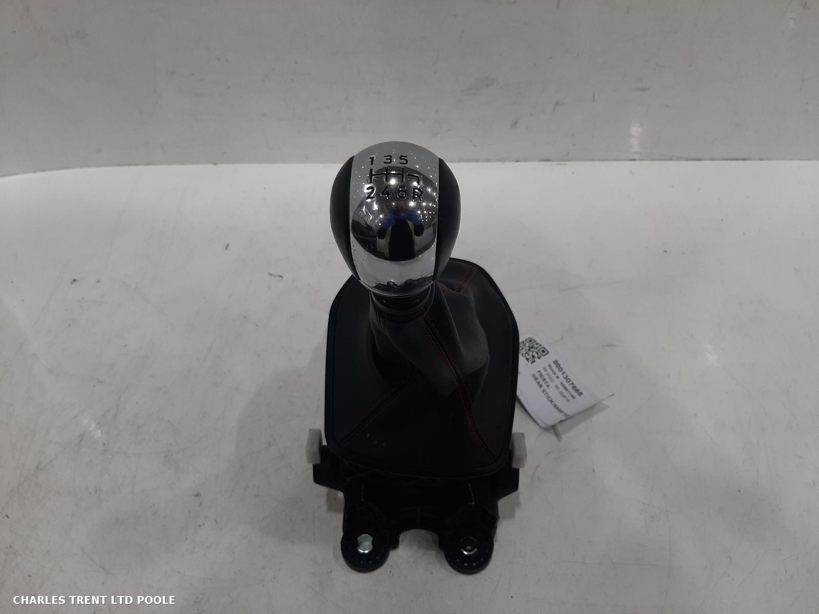 2020 - FORD - FIESTA - GEAR STICK