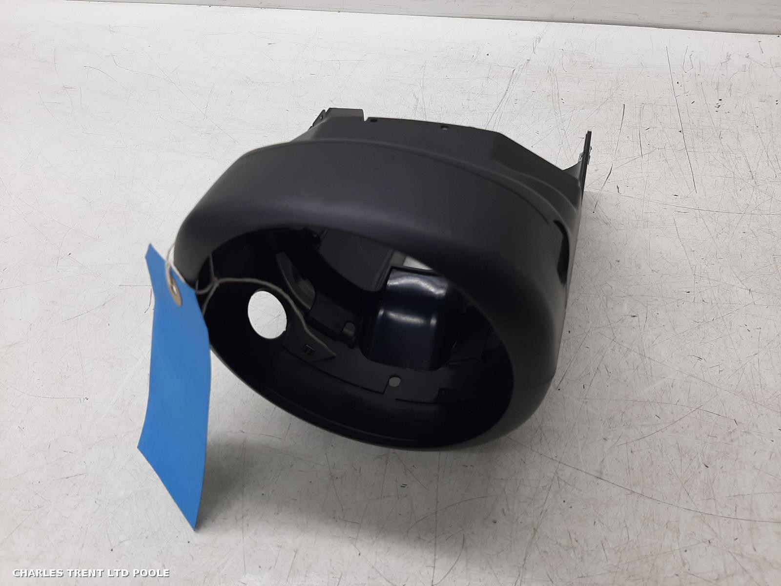 2019 - MERCEDES - VITO - STEERING COWL