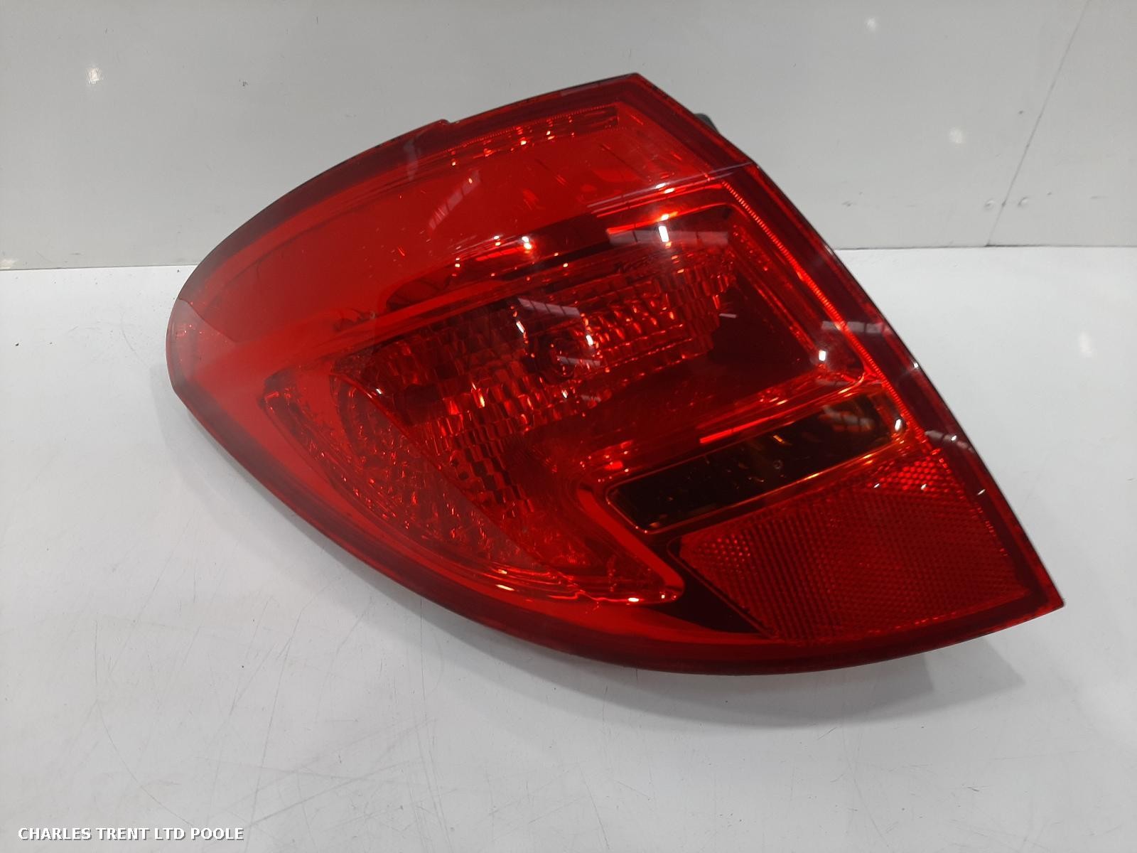 2012 - VAUXHALL - MERIVA - TAIL LIGHT / REAR LIGHT (LEFT / PASSENGER SIDE)