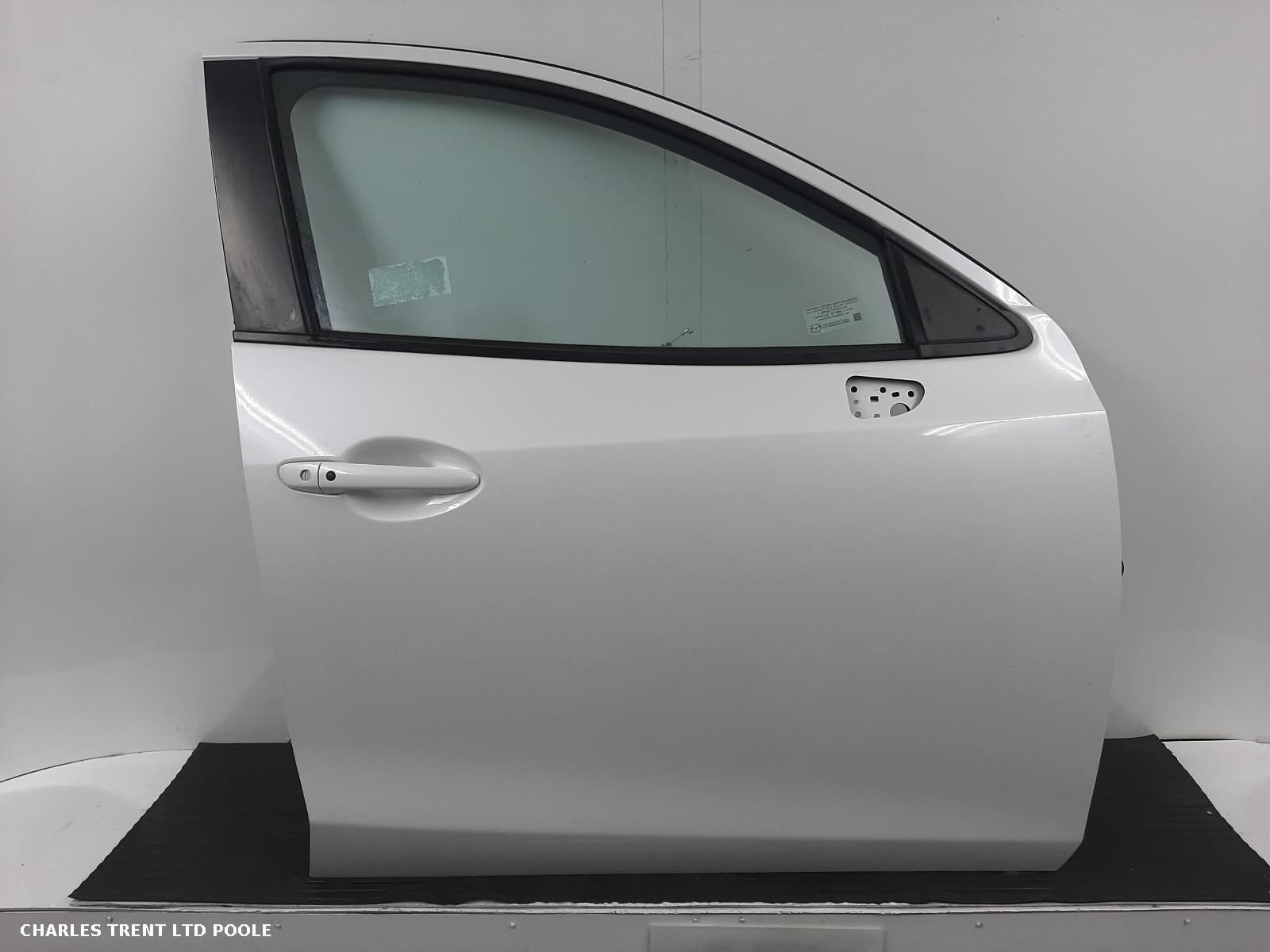 2020 - MAZDA - 2  - DOOR (FRONT - RIGHT / DRIVER SIDE)