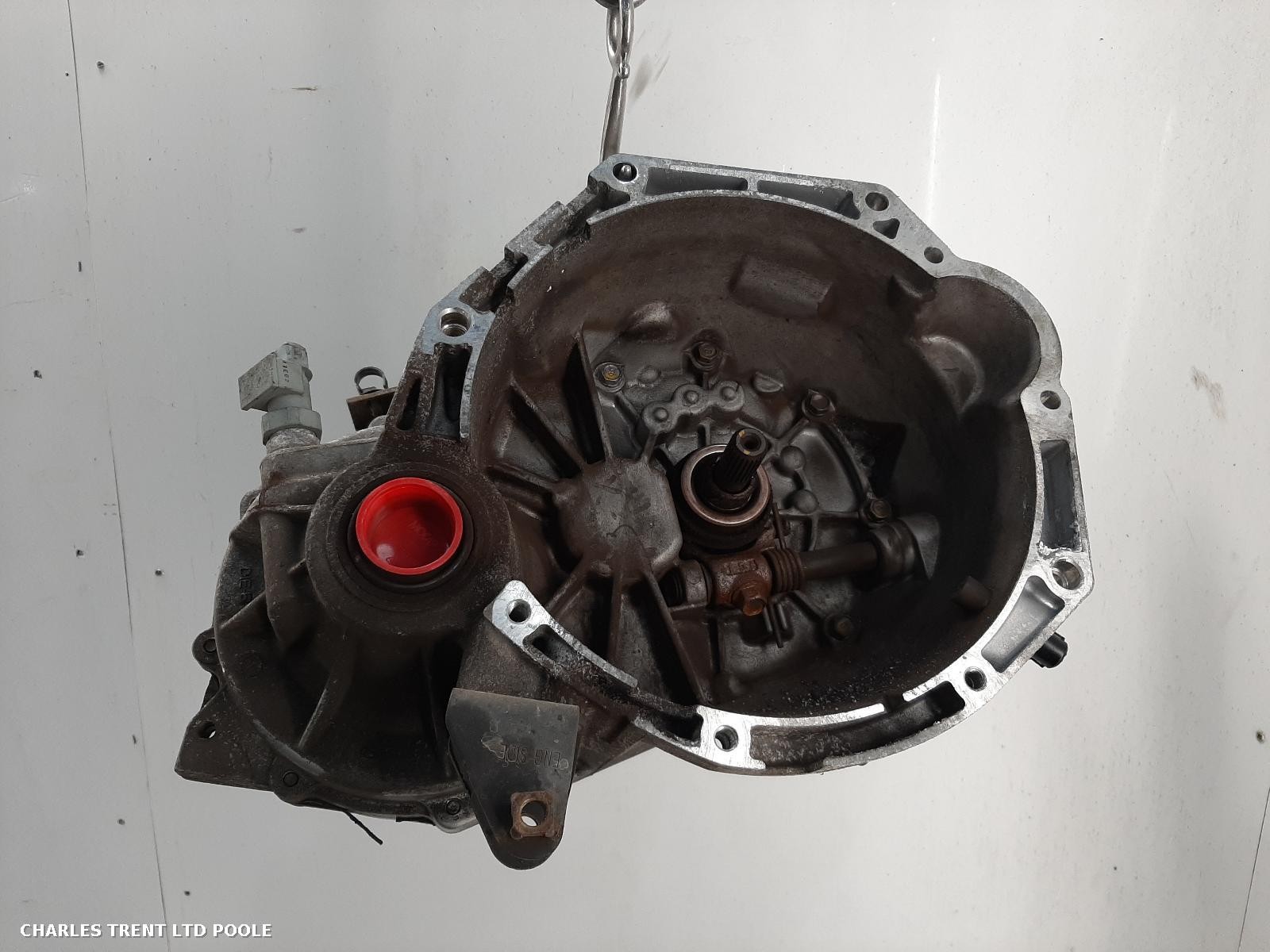 2011 - HYUNDAI - I10 - GEARBOX / TRANSMISSION