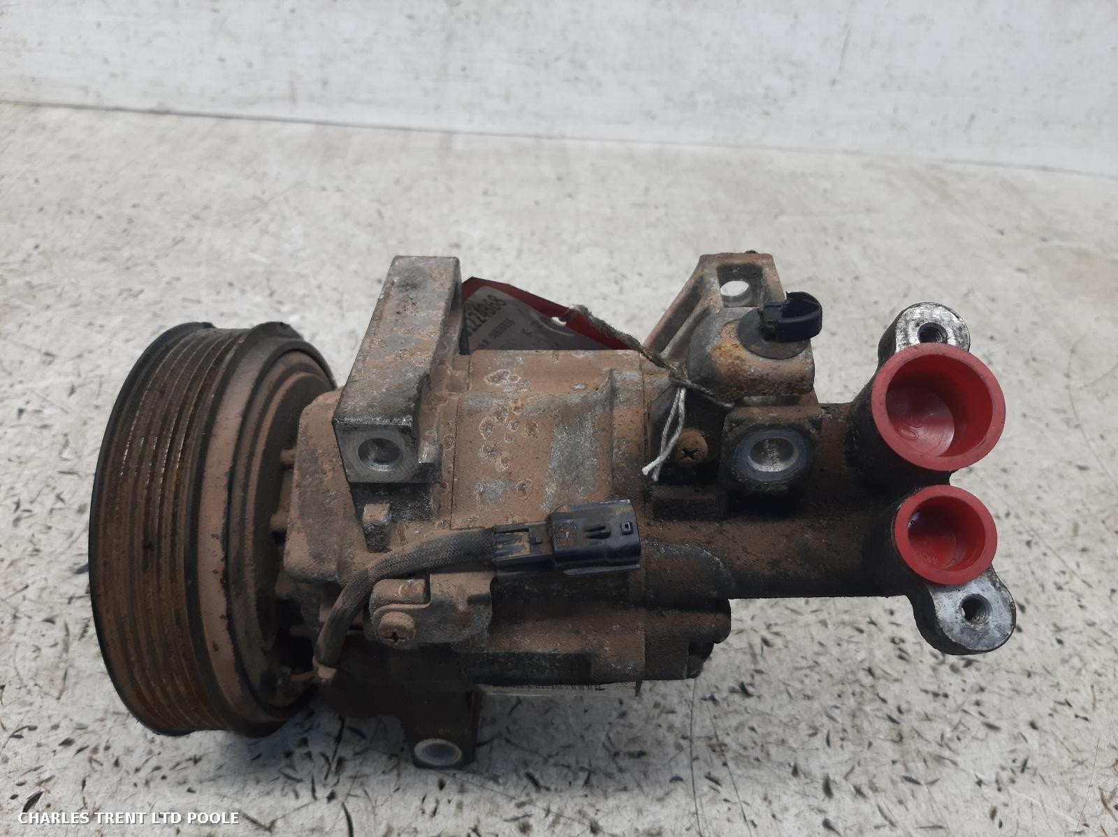 2015 - DACIA - DUSTER - AC COMPRESSOR