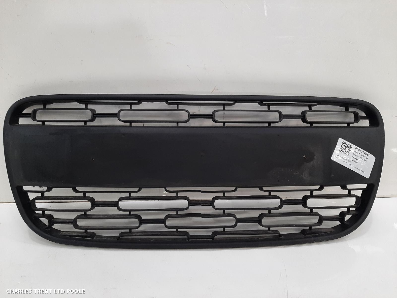 2015 - FIAT - PANDA - GRILLE