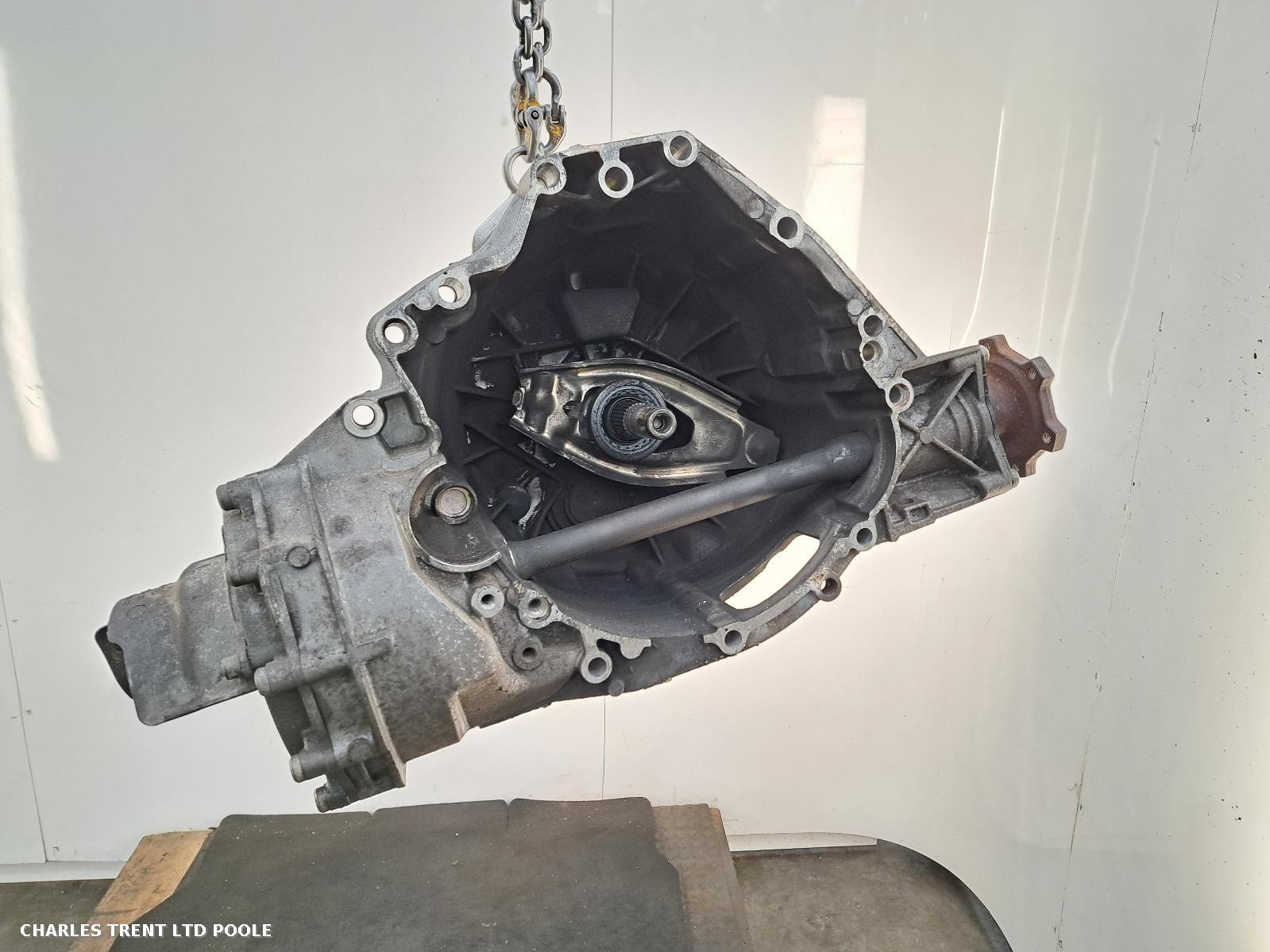 2010 - AUDI - A5 - GEARBOX / TRANSMISSION