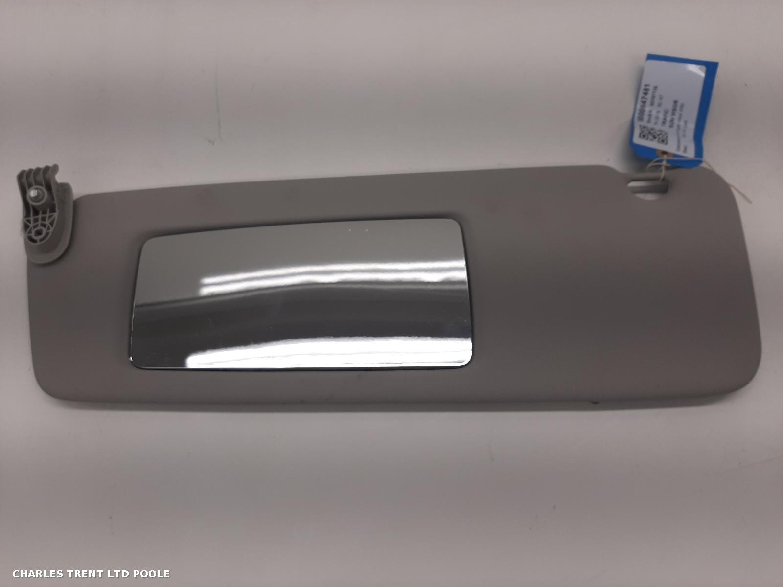 2019 - RENAULT - TRAFIC - SUN VISOR