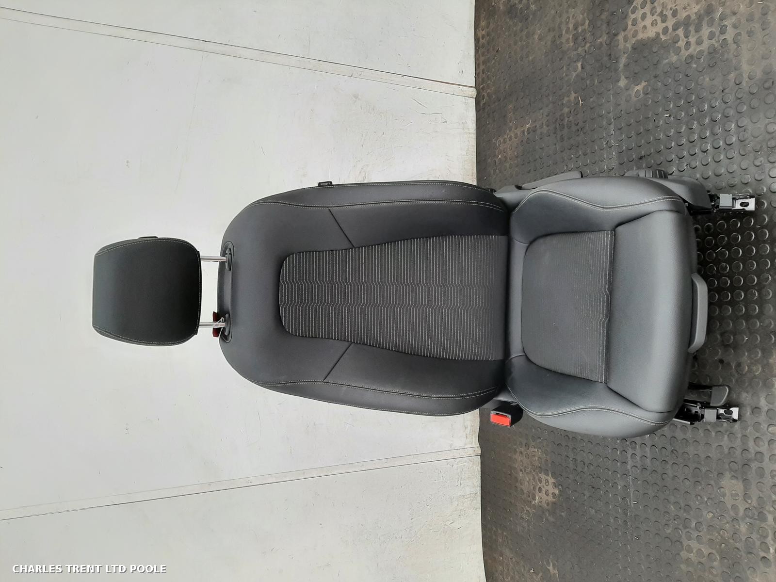 2020 - MERCEDES - GLA CLASS - SEAT (FRONT)