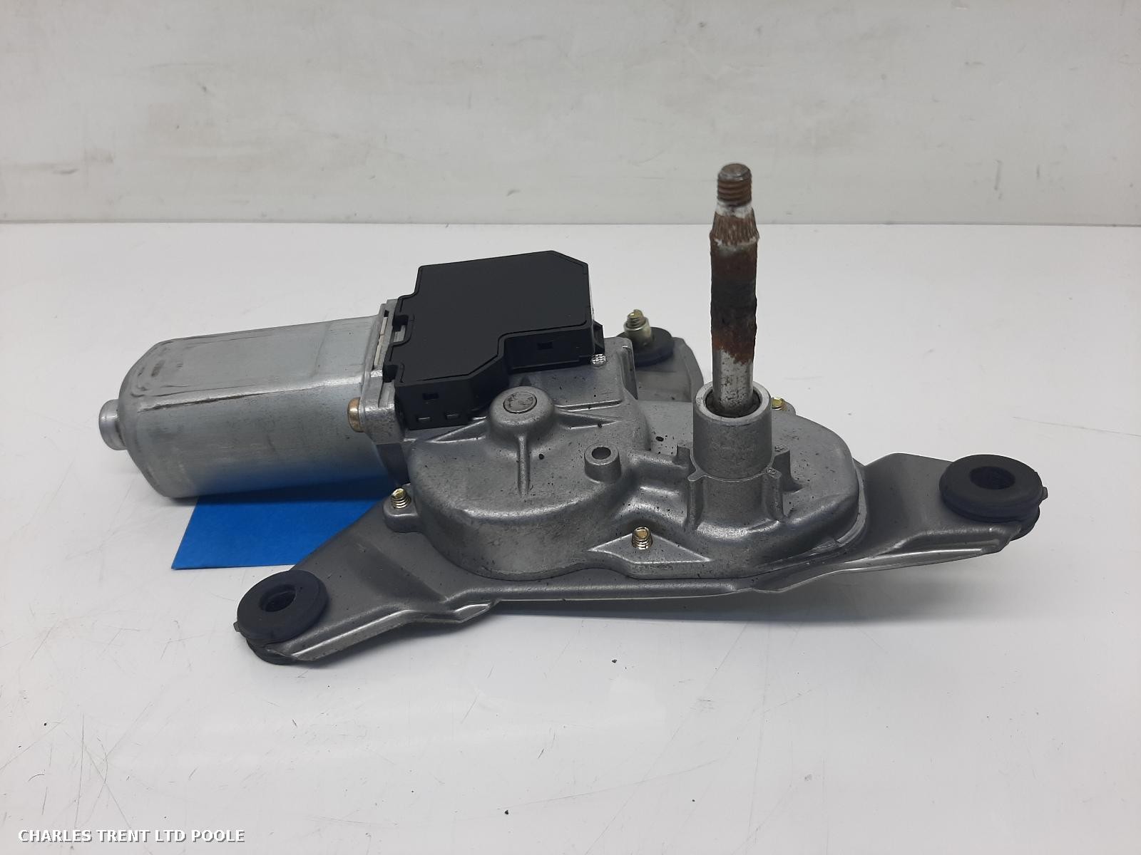 2004 - TOYOTA - NOAH/VOXY - WIPER MOTOR (REAR)