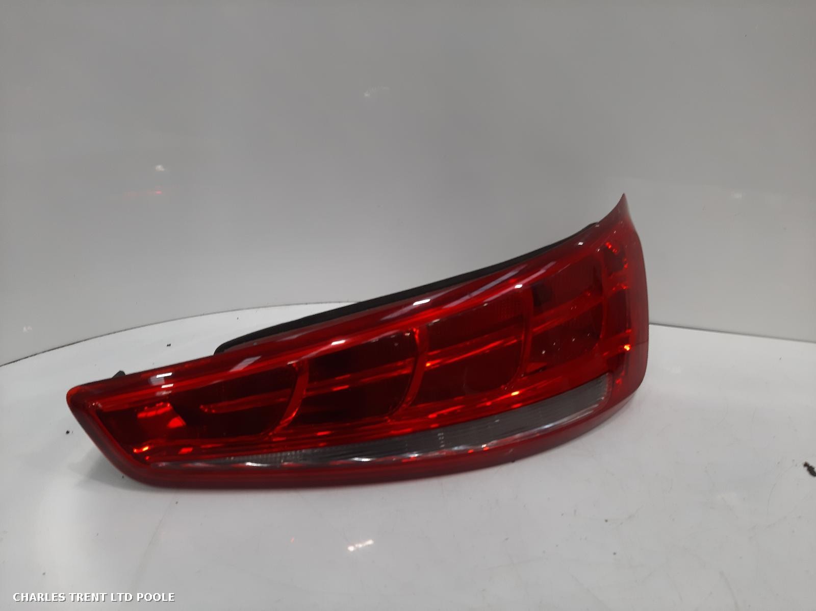 2012 - AUDI - Q3 - TAIL LIGHT / REAR LIGHT (RIGHT / DRIVER SIDE)