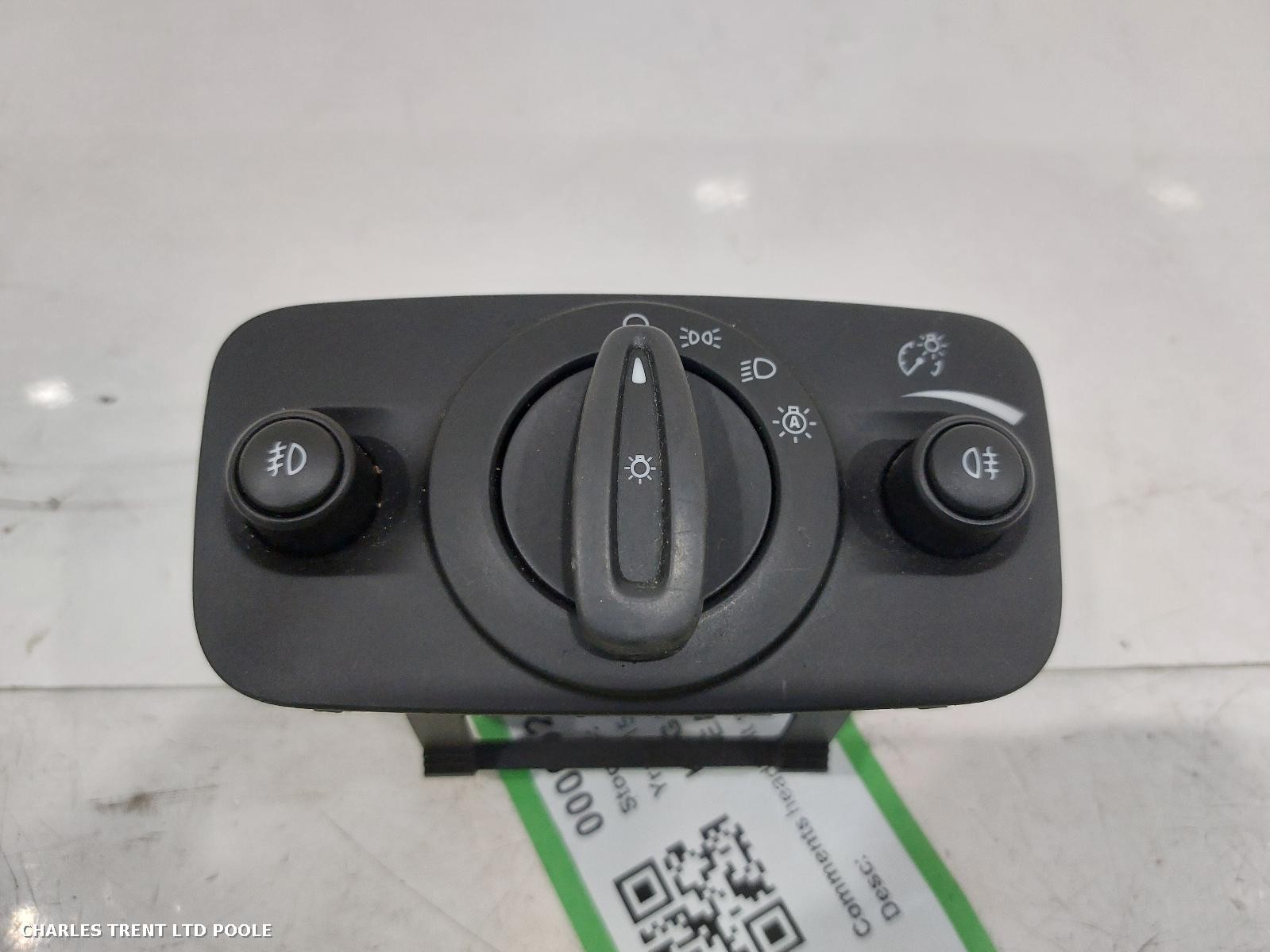 2015 - FORD - KUGA - HEADLIGHT / HEADLAMP SWITCH