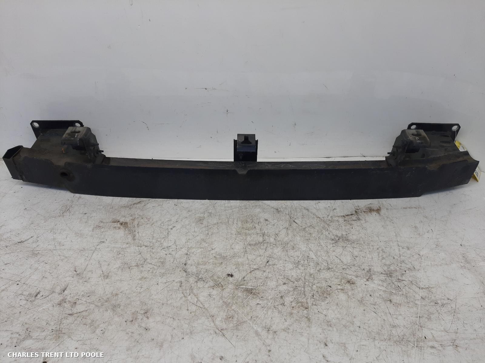 2010 - CITROEN - C5 - BUMPER REINFORCEMENT