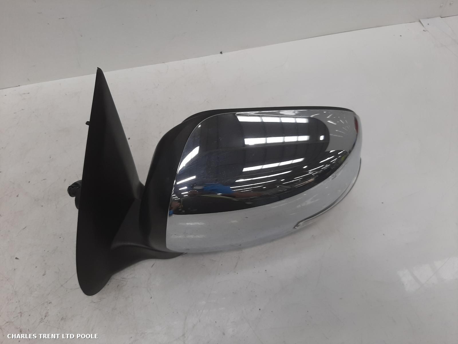 2017 - MITSUBISHI - L200 - DOOR MIRROR / WING MIRROR (LEFT / PASSENGER SIDE)