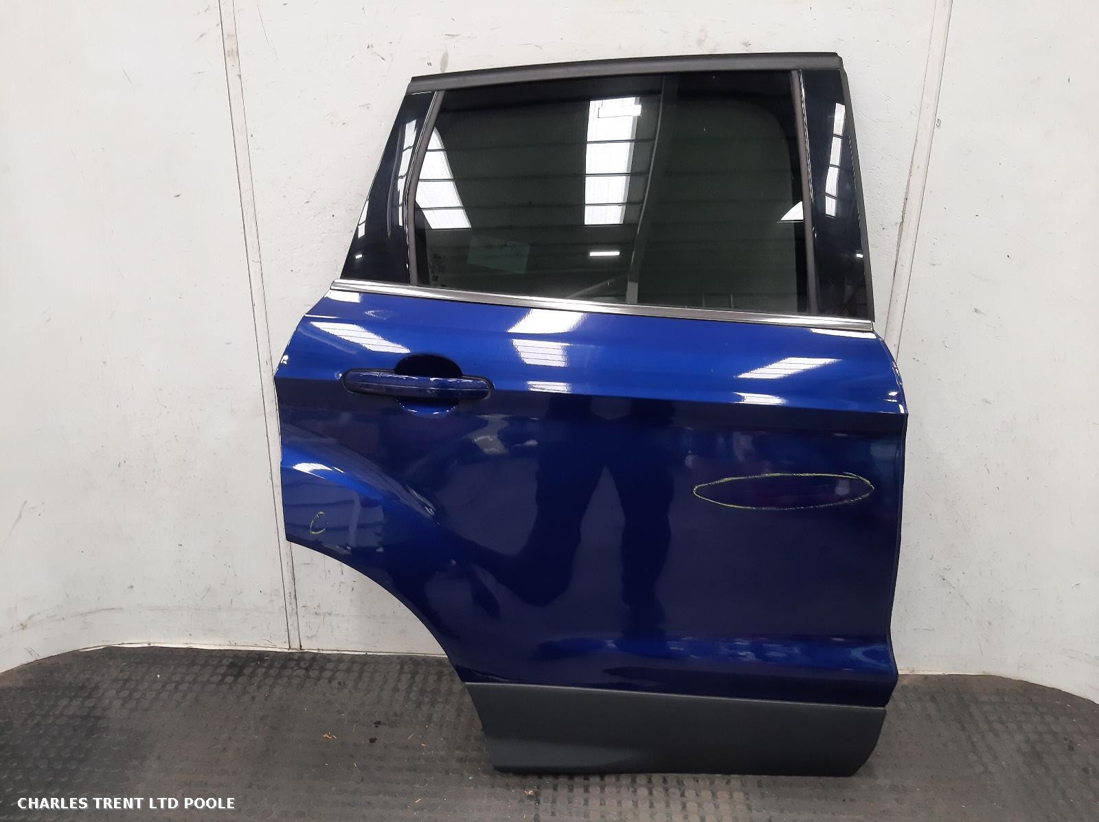 2016 - FORD - KUGA - DOOR (REAR - RIGHT / DRIVER SIDE)