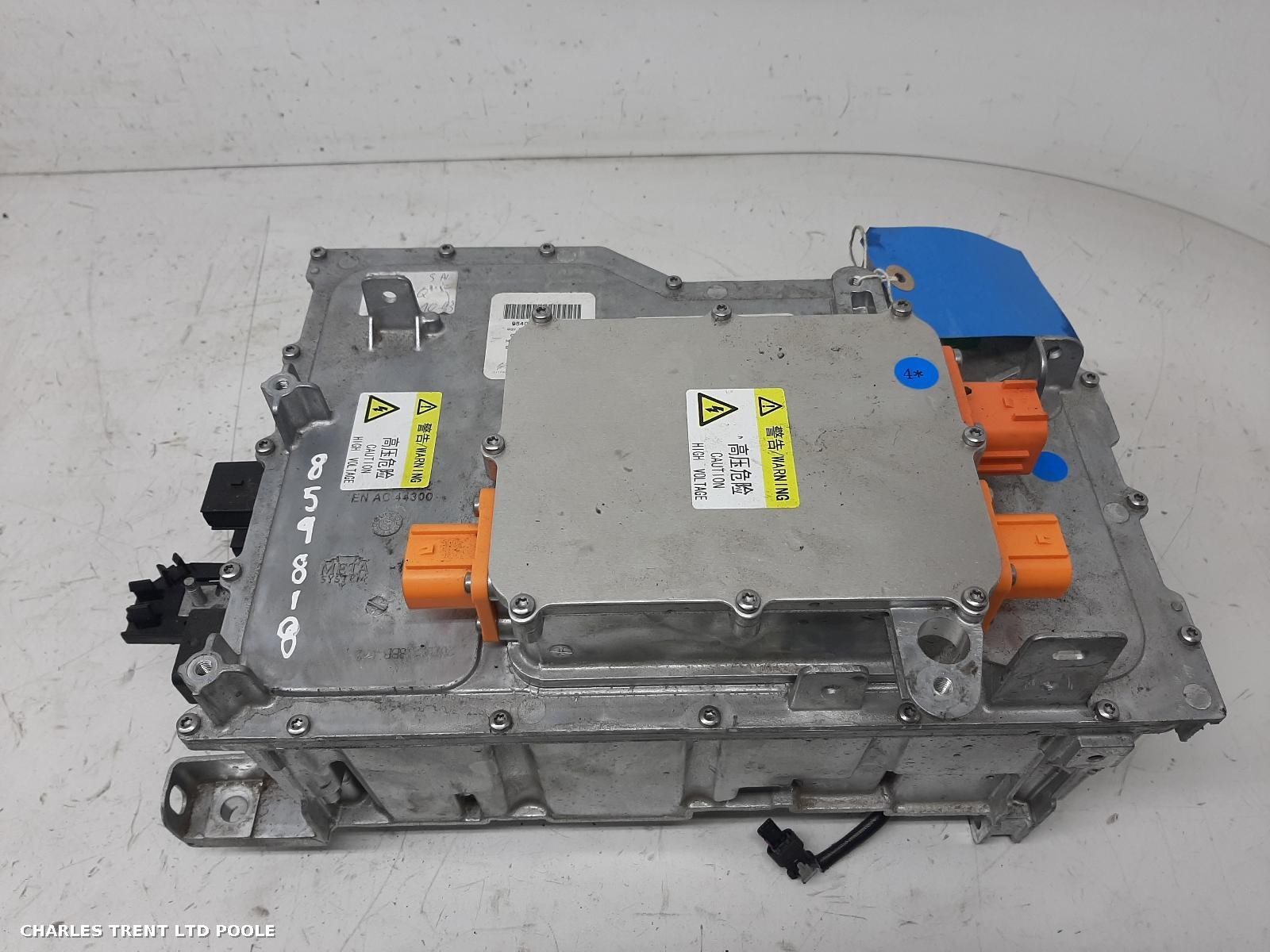 2021 - PEUGEOT - 208 - BATTERY_CHARGER