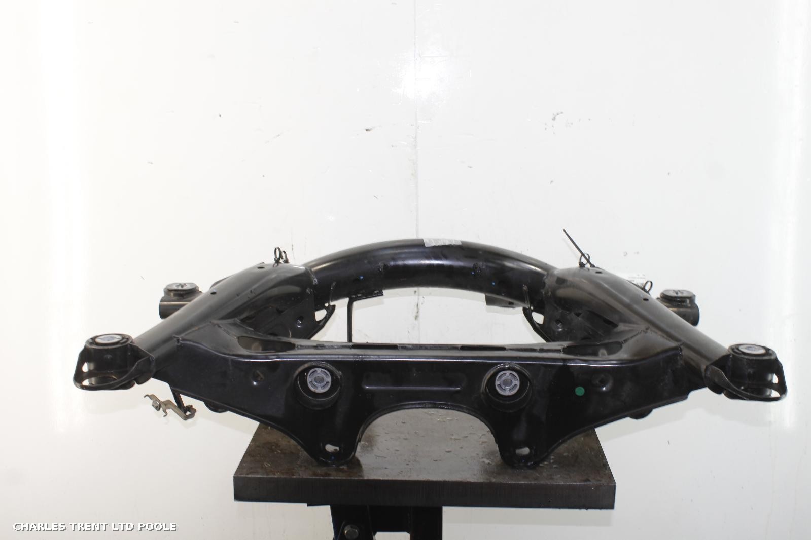 2018 - VOLVO - XC40 - SUBFRAME (REAR)