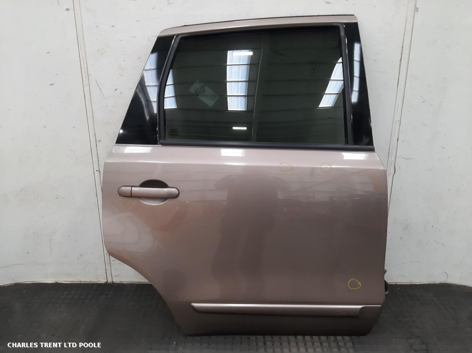 2013 - NISSAN - NOTE - DOOR (REAR - RIGHT / DRIVER SIDE)