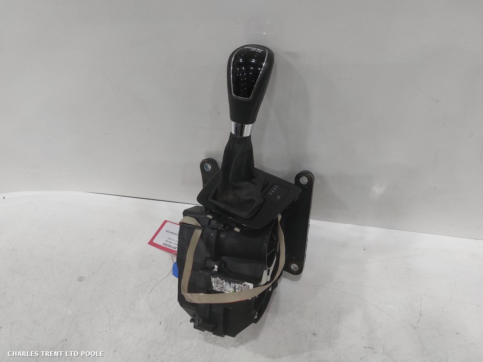 2012 - FORD - KUGA - GEAR STICK