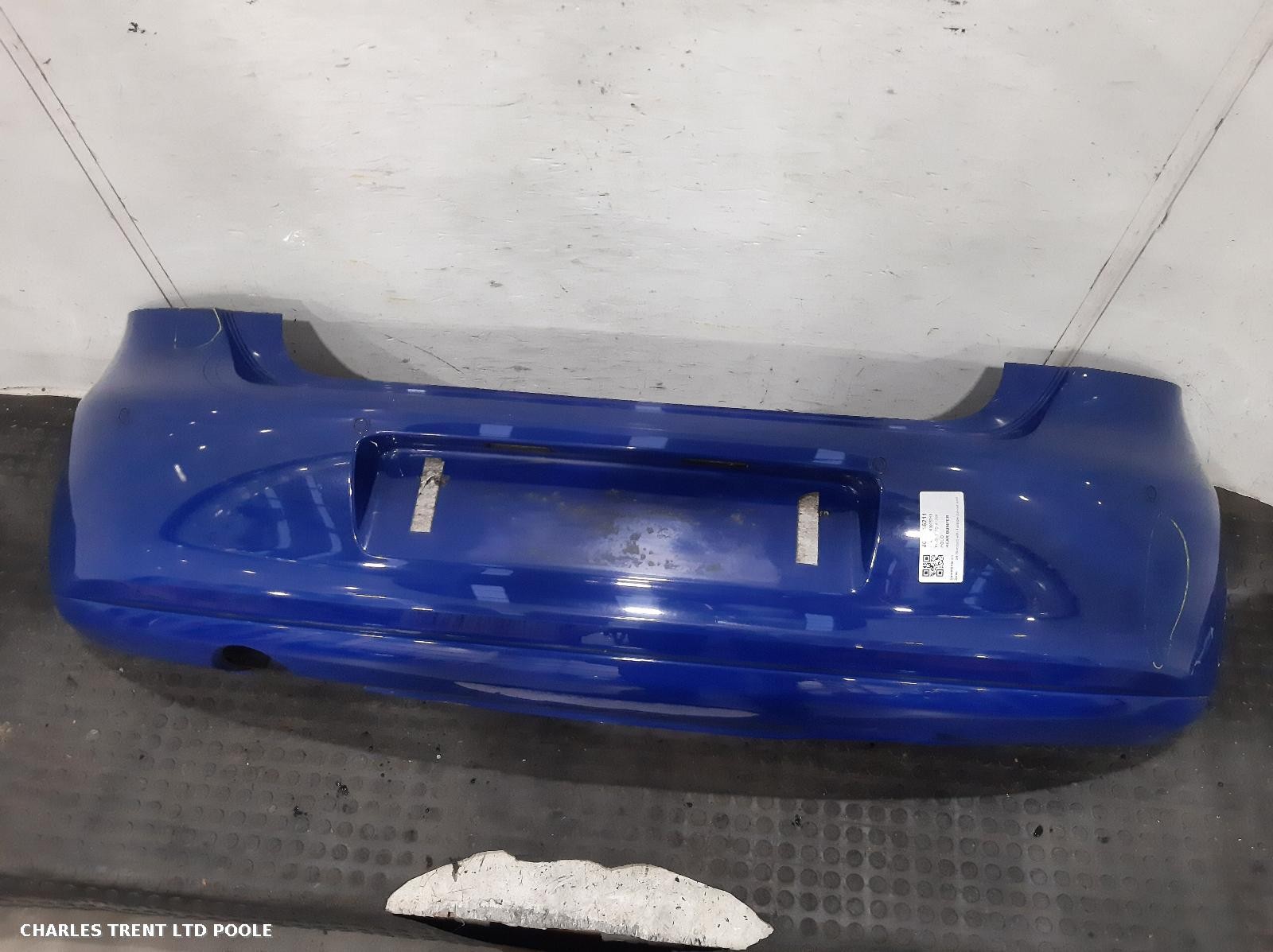 2013 - VOLKSWAGEN - POLO - BUMPER (REAR)