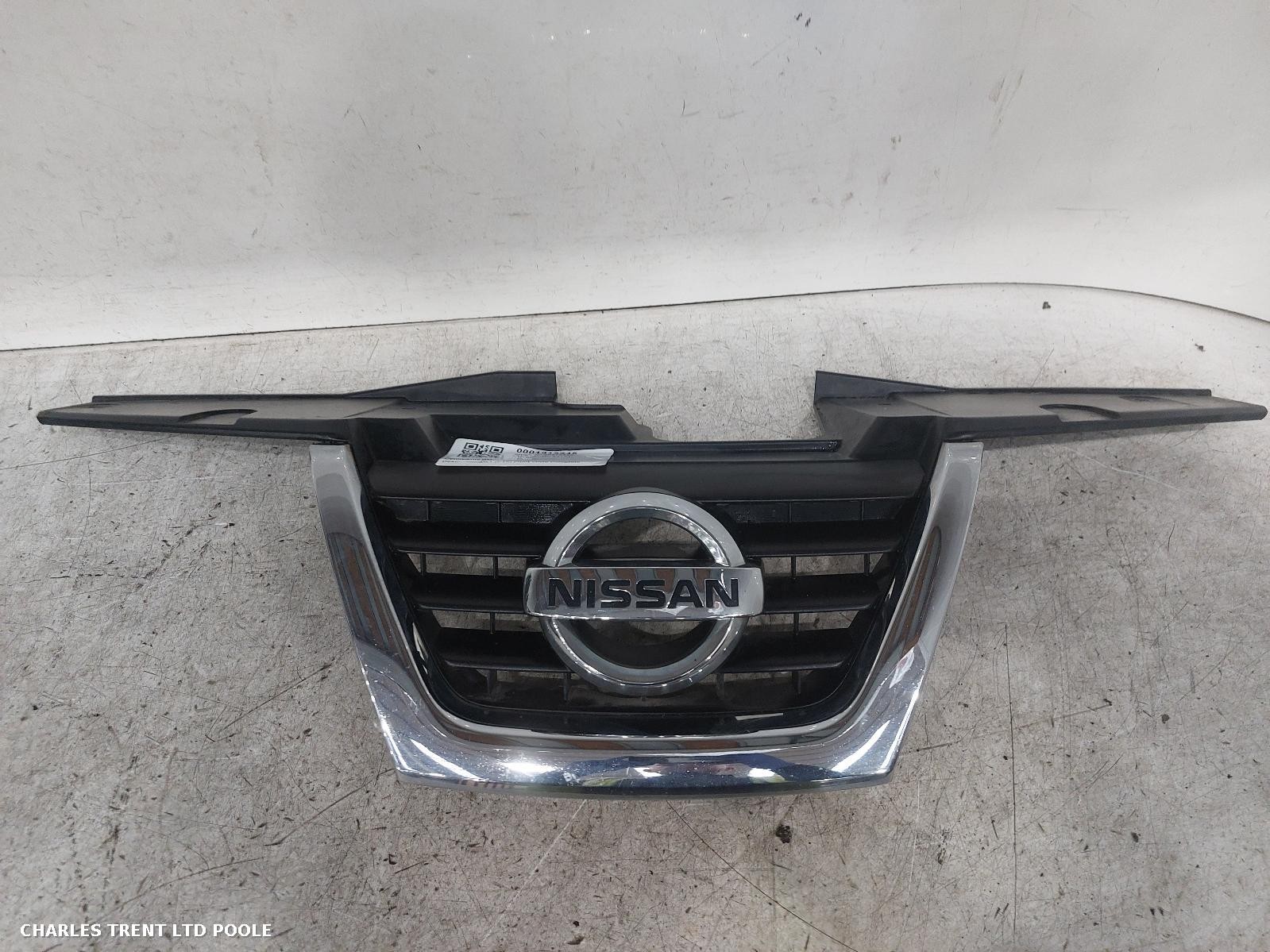 2013 - NISSAN - JUKE - GRILLE