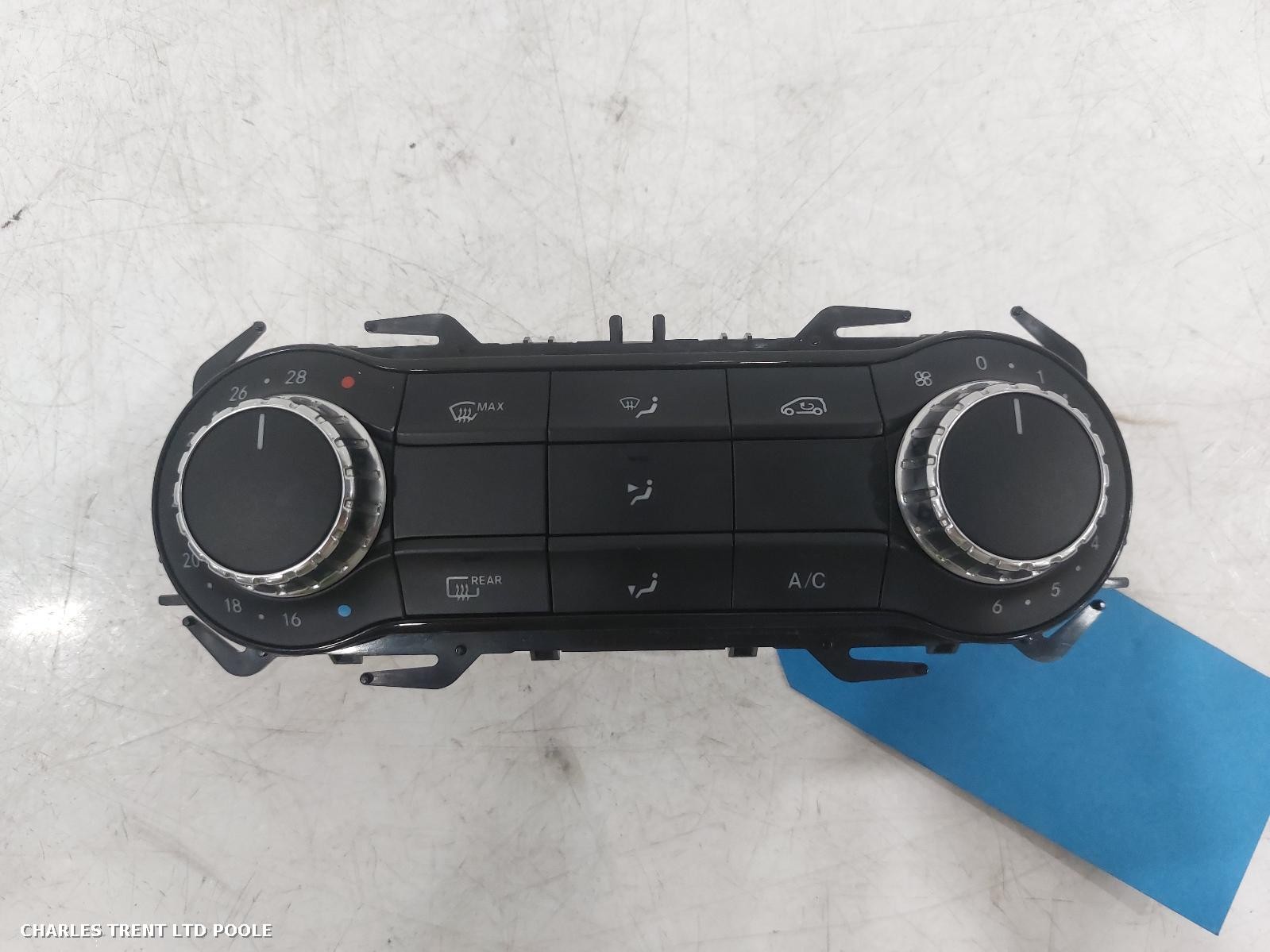 2013 - MERCEDES - A CLASS - HEAT_AC_CONTROLLER