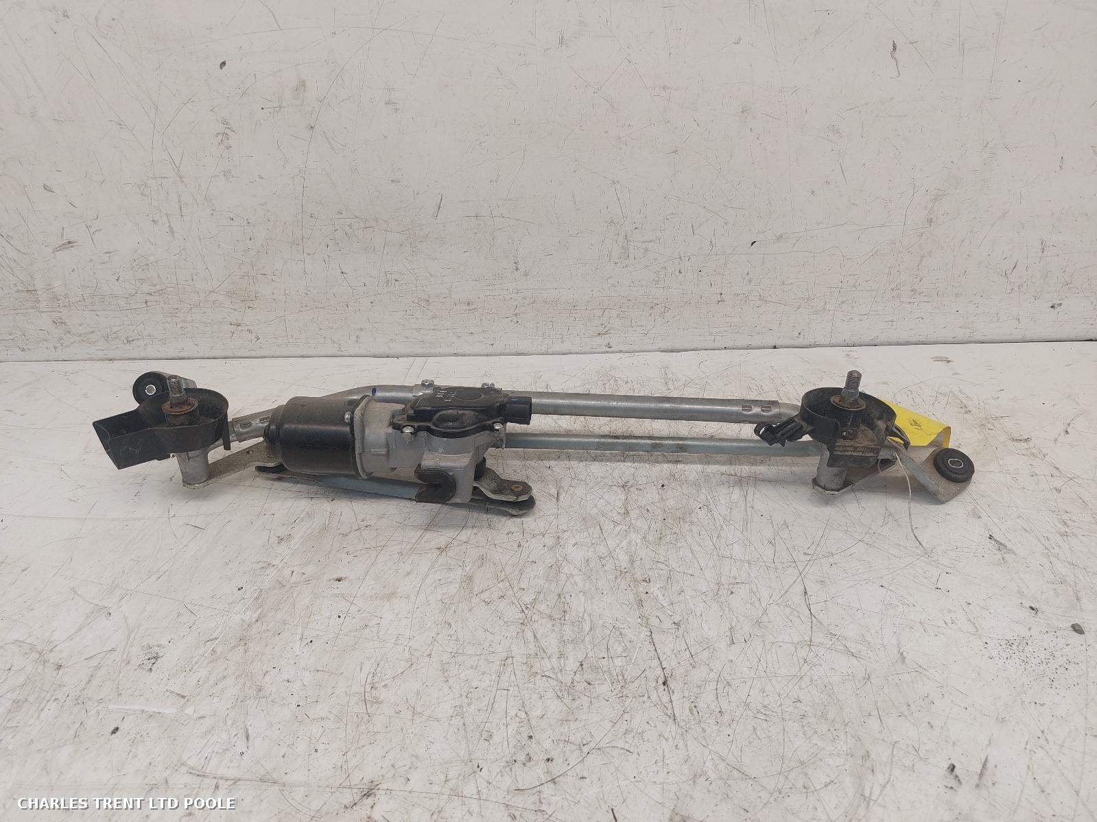 2020 - MITSUBISHI - CHALLENGER/SHOGUN SPORT - WIPER MOTOR (FRONT)