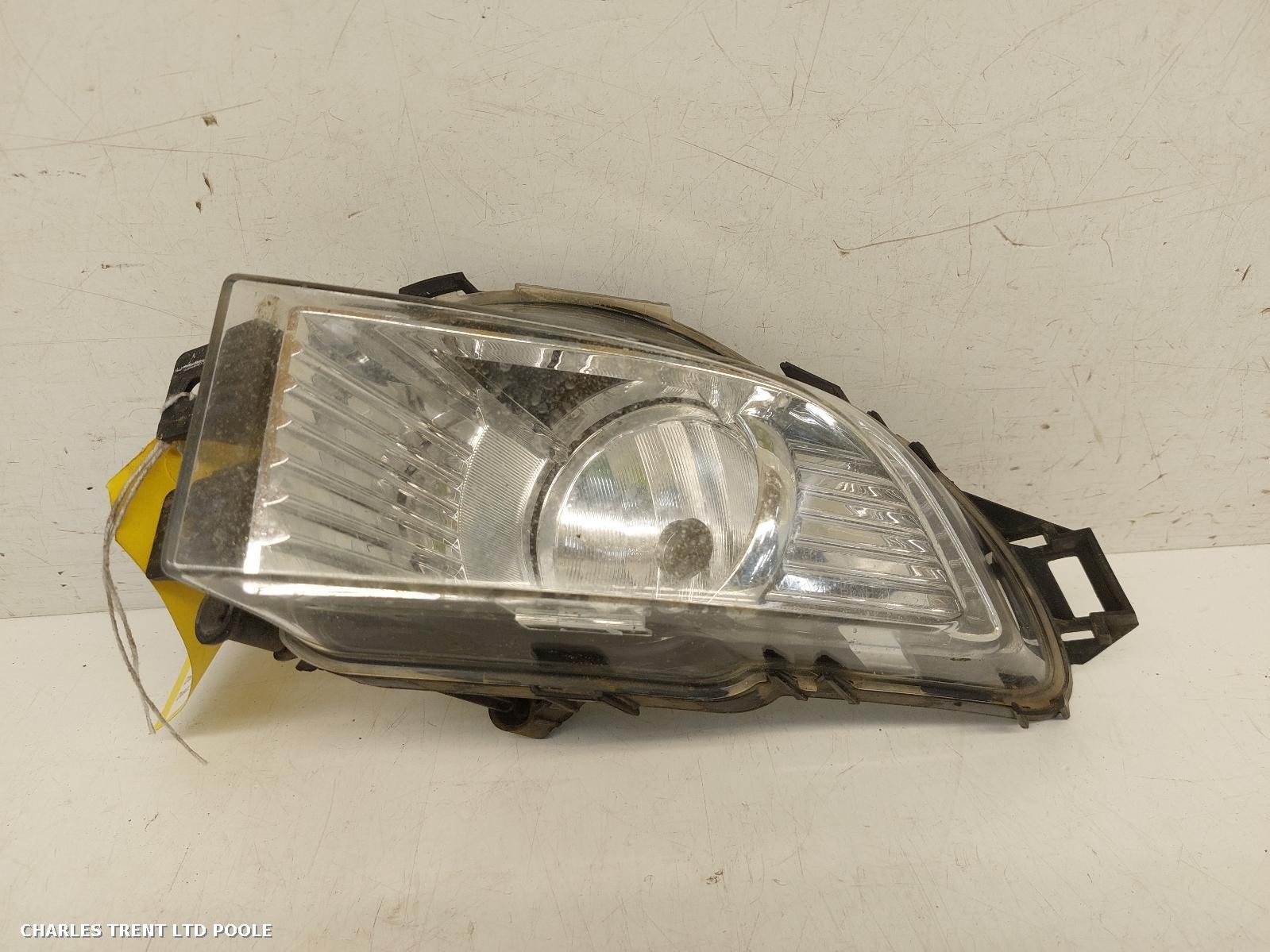 2011 - VAUXHALL - INSIGNIA - FOG LIGHT / FOG LAMP