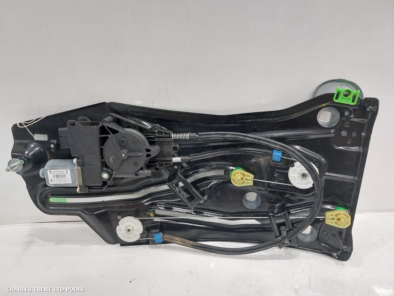 2010 - PEUGEOT - 308 - WINDOW MOTOR (REAR - RIGHT / DRIVER SIDE)