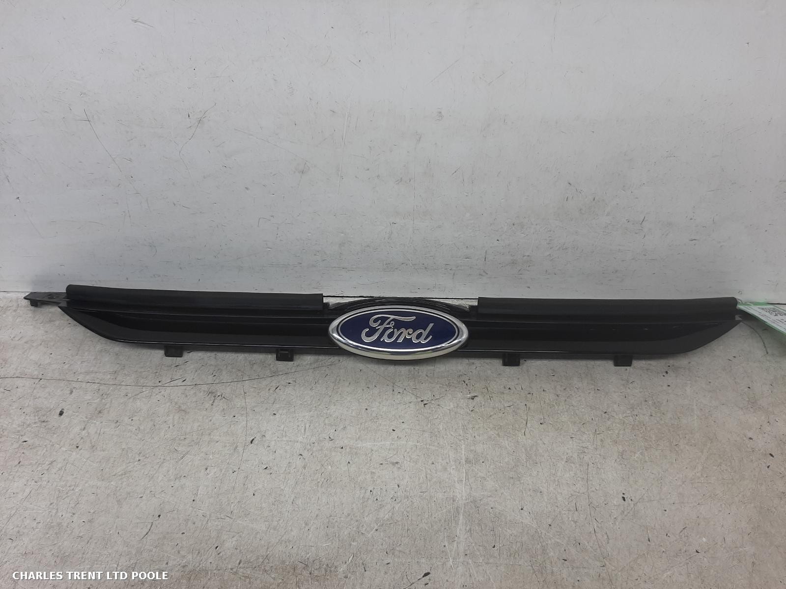 2014 - FORD - B MAX - GRILLE