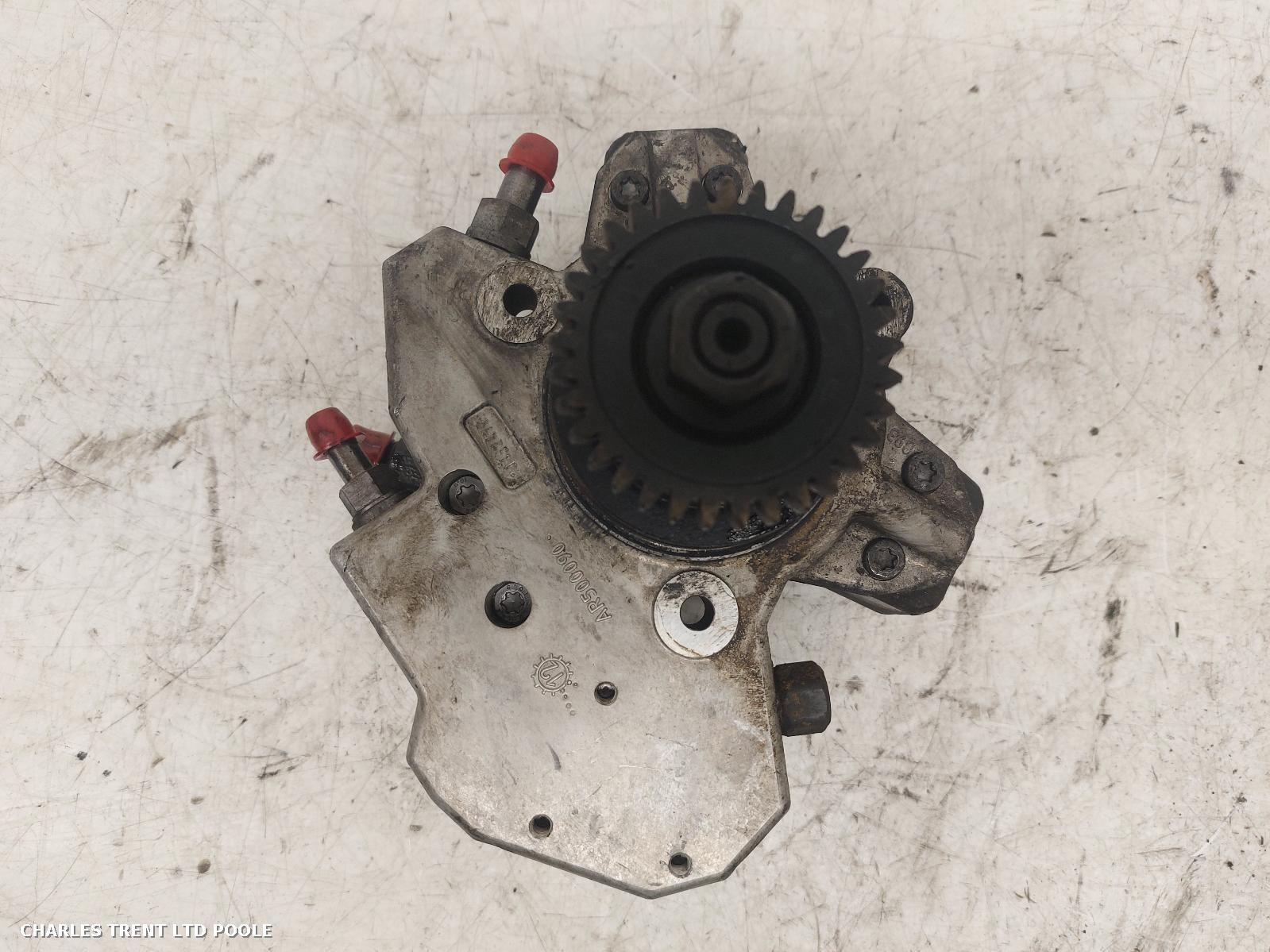 2013 - MERCEDES - CLS CLASS - FUEL INJECTOR PUMP