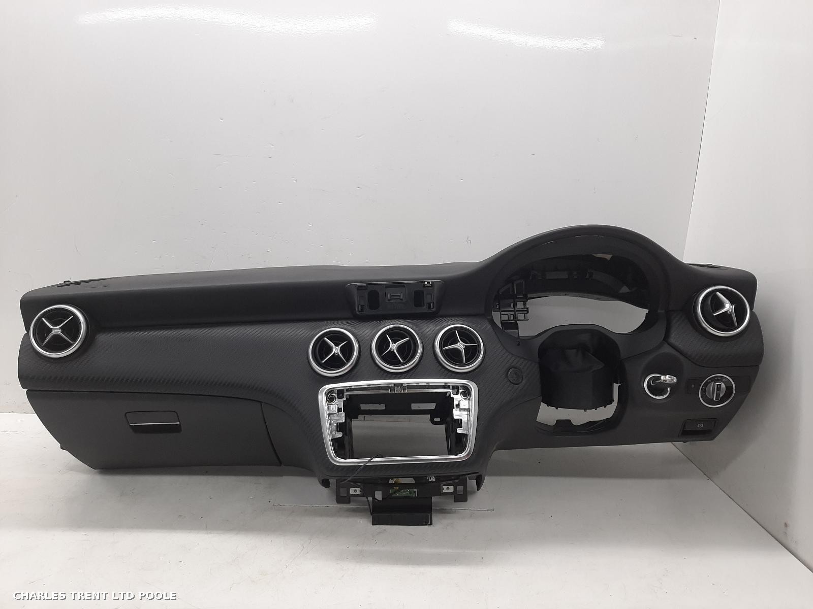 2013 - MERCEDES - A CLASS - DASHBOARD ASSEMBLY