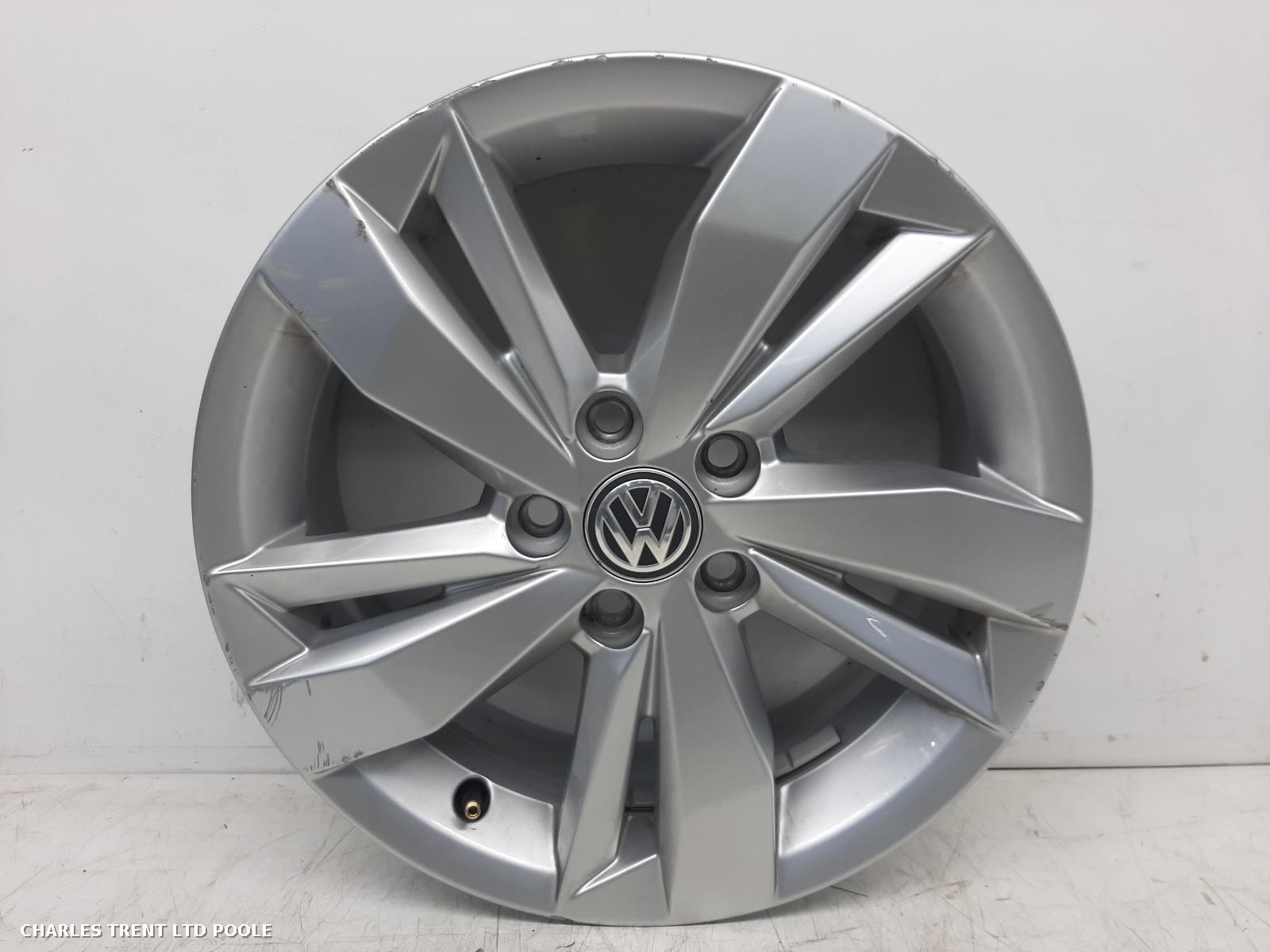 2019 - VOLKSWAGEN - POLO - WHEEL