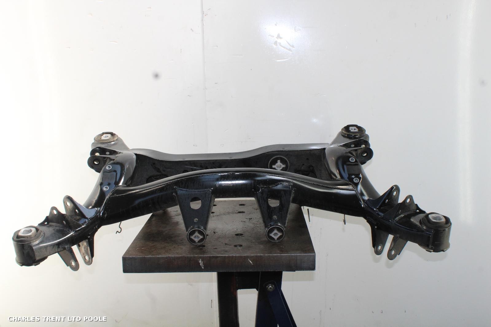 2017 - BMW - 3 SERIES - SUBFRAME (REAR)