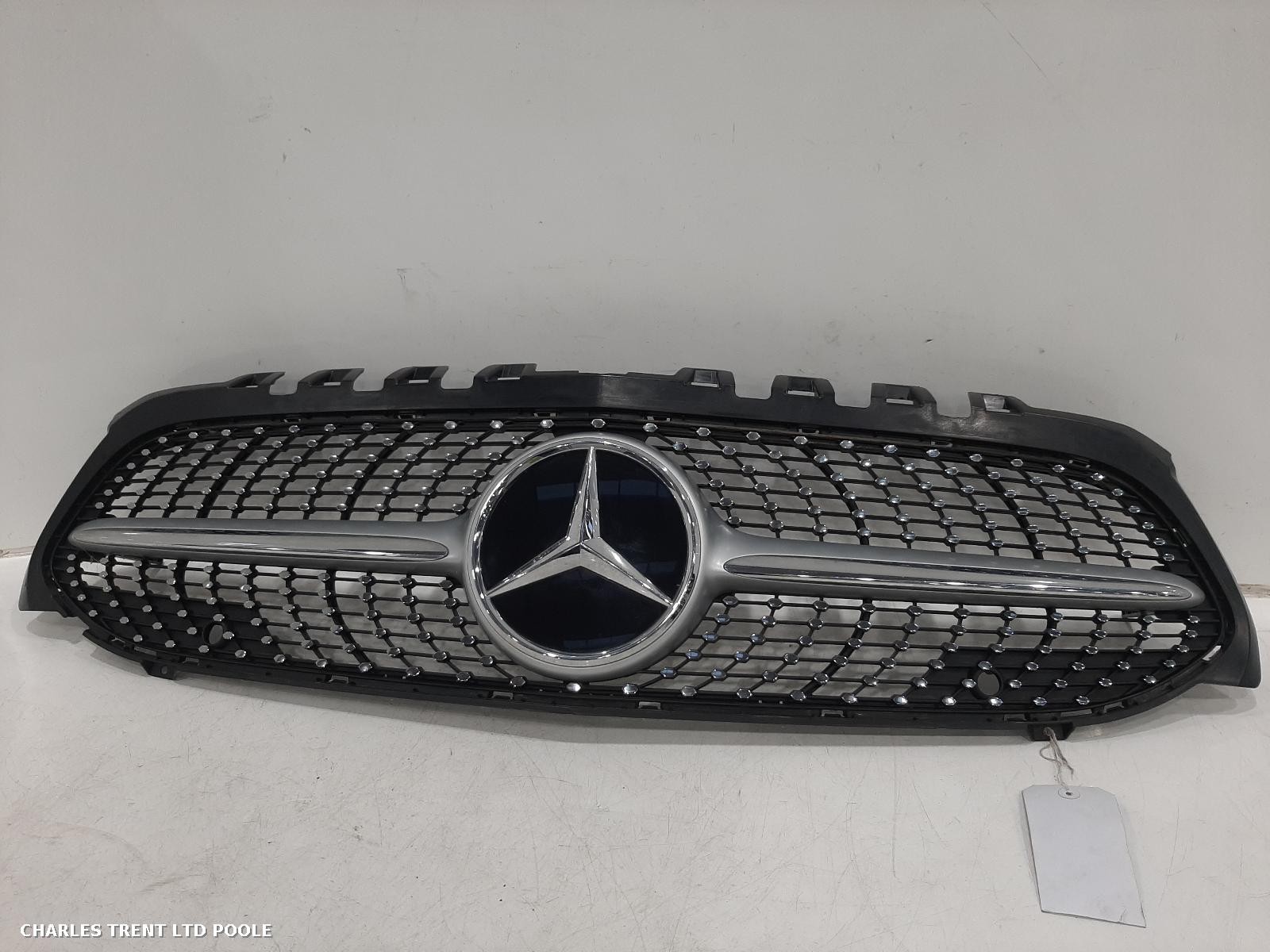 2020 - MERCEDES - A CLASS - GRILLE