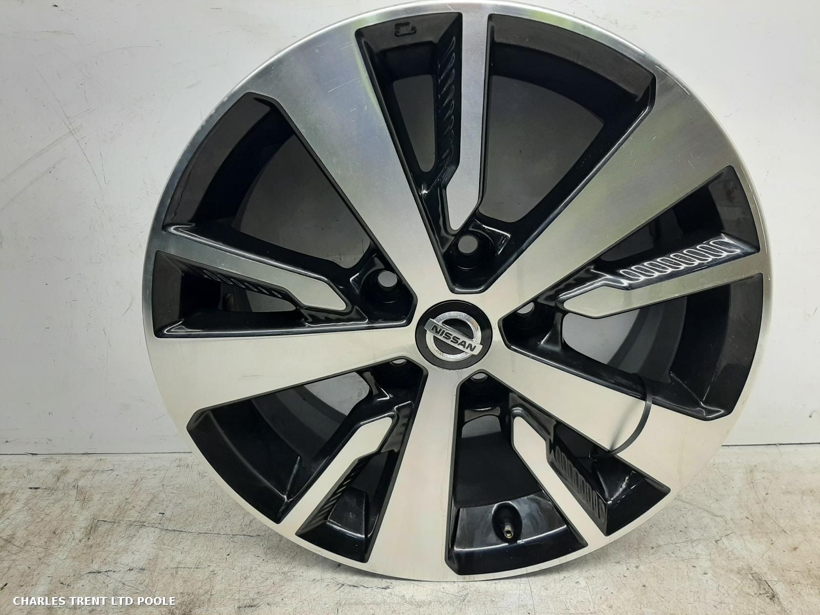 2019 - NISSAN - LEAF - WHEEL