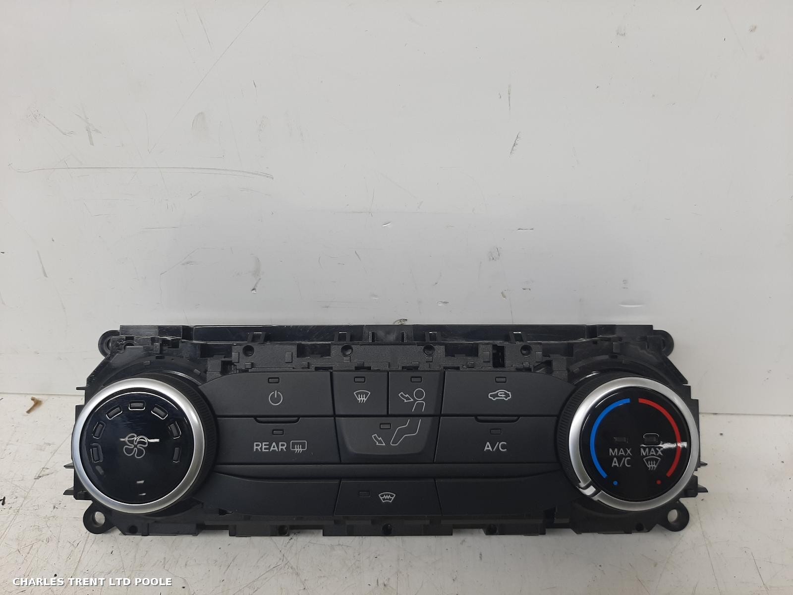 2020 - FORD - FOCUS - HEAT_AC_CONTROLLER