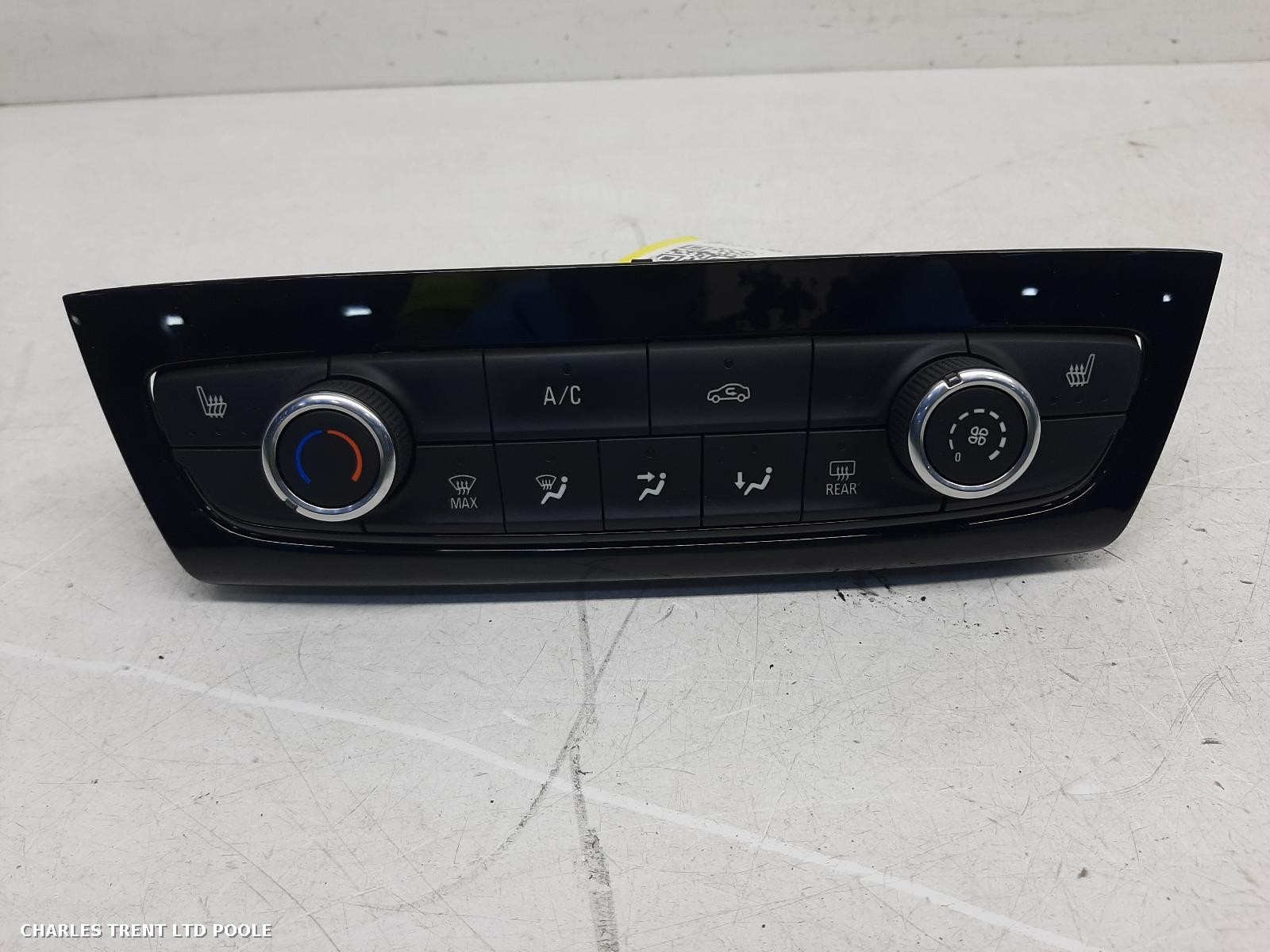 2020 - VAUXHALL - CORSA - HEAT_AC_CONTROLLER