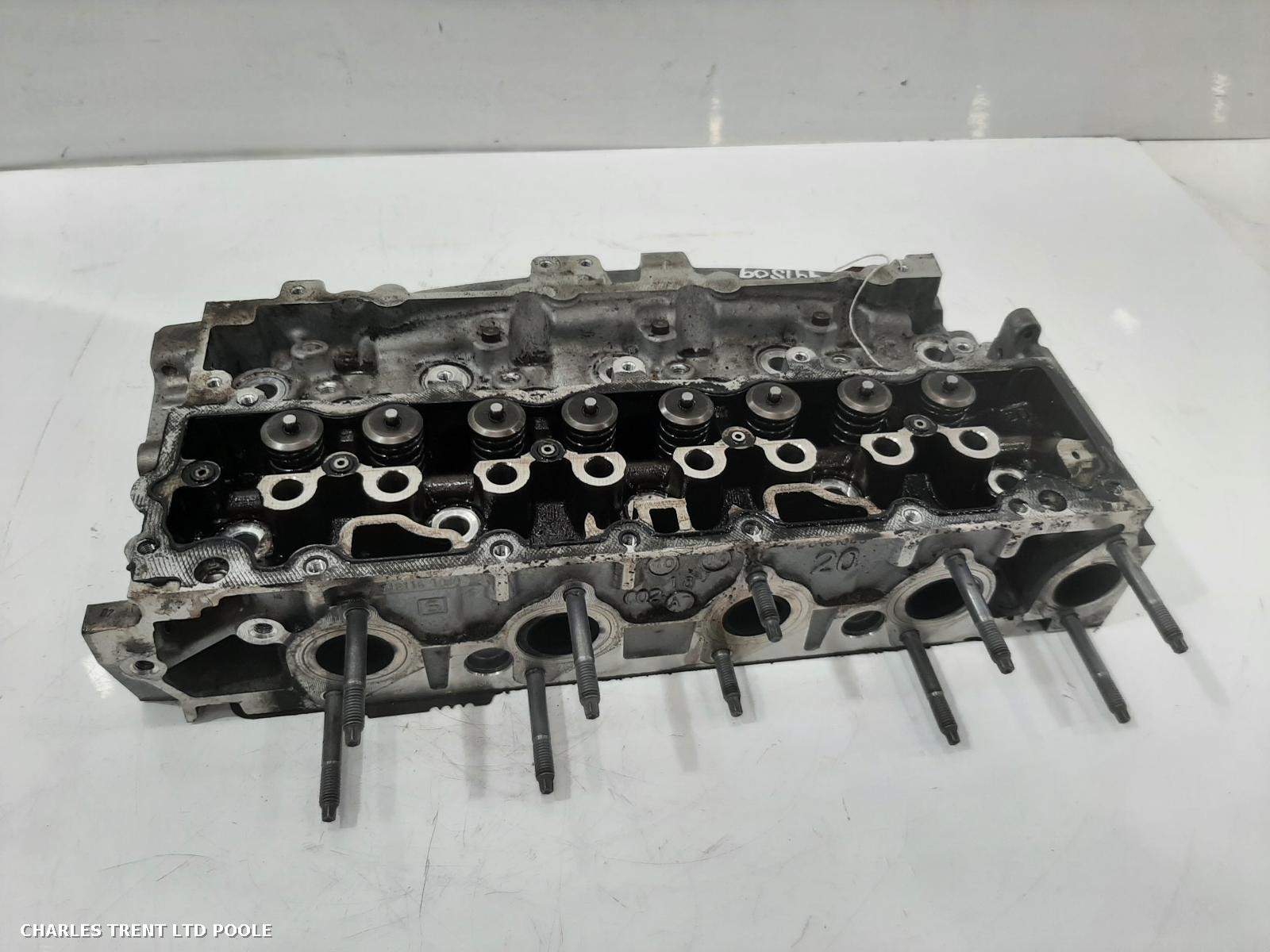 2018 - CITROEN - C3 - CYLINDER HEAD