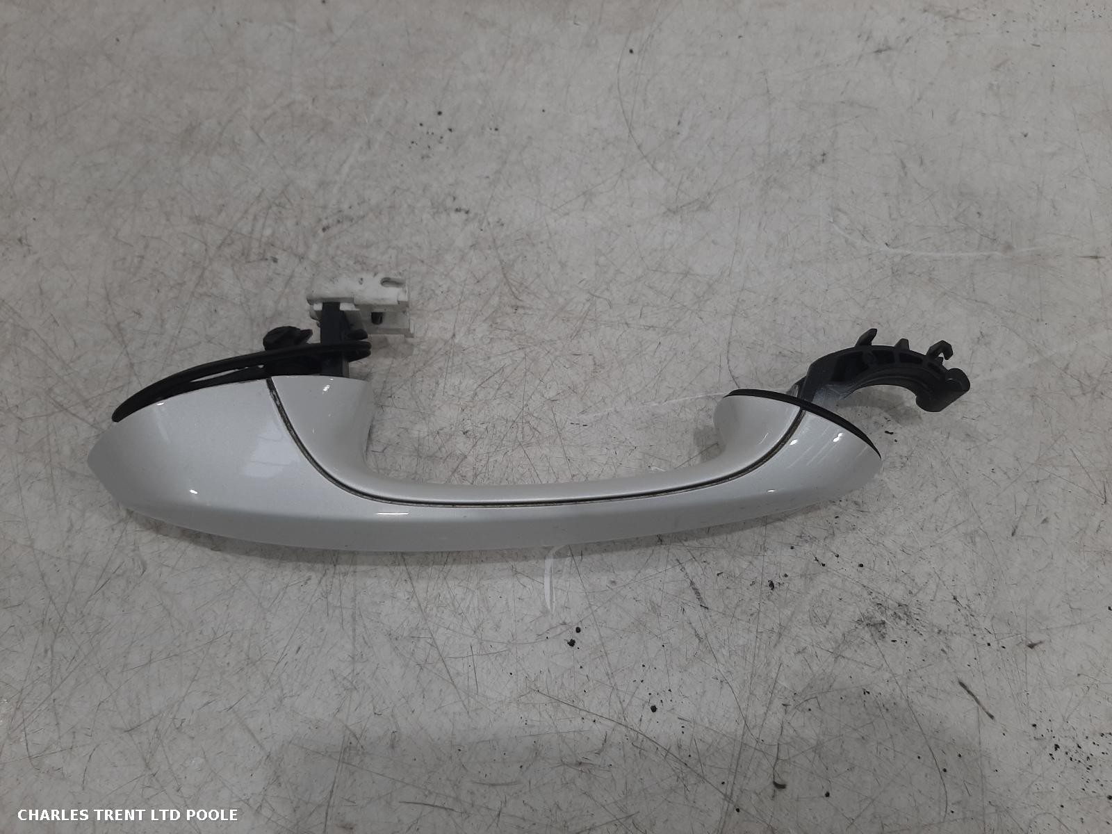 2020 - BMW - 3 SERIES - DOOR HANDLE