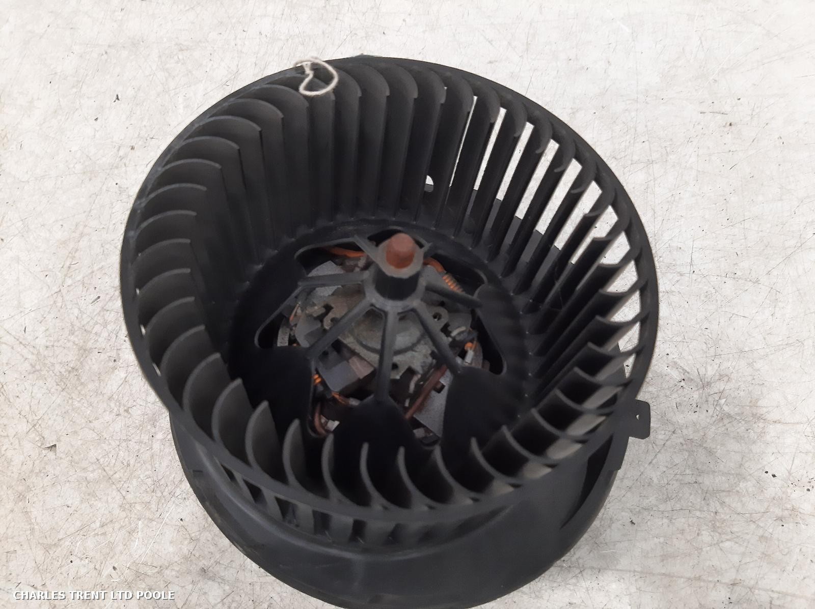 2012 - VOLKSWAGEN - PASSAT - HEATER MOTOR