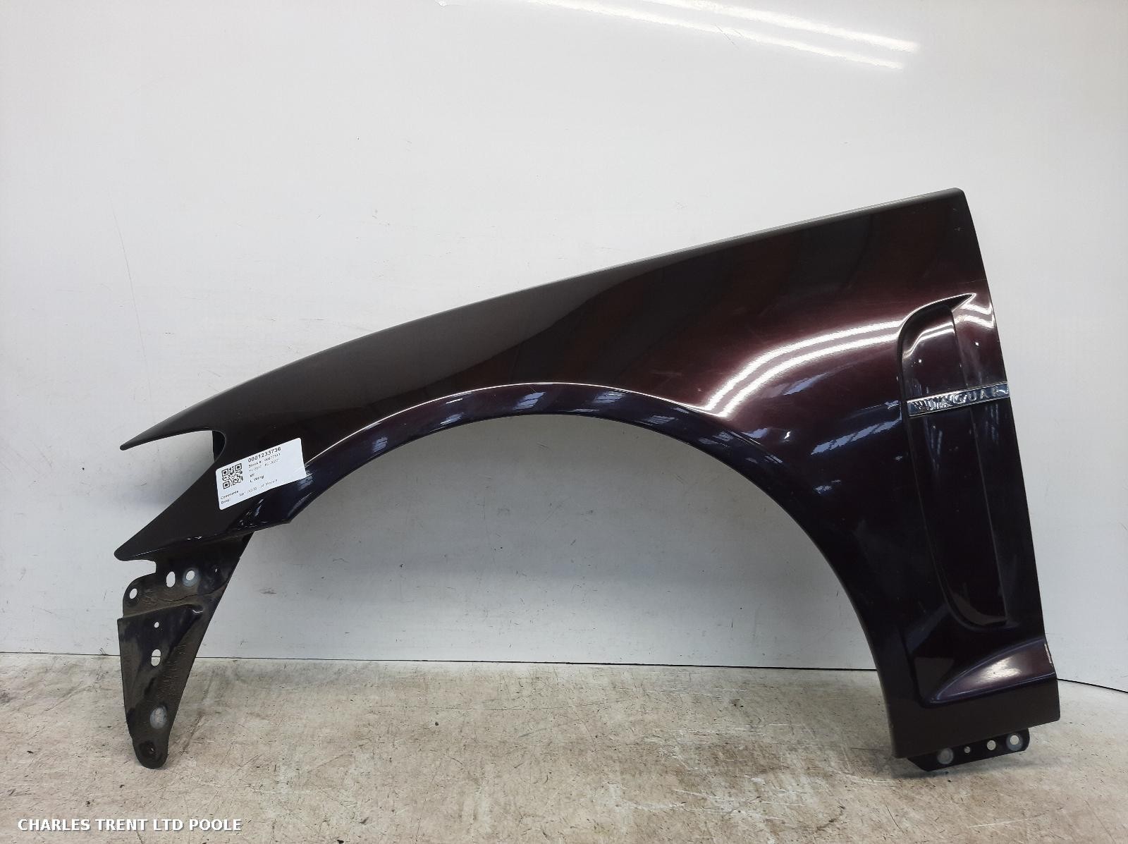 2010 - JAGUAR - XF - WING (LEFT / PASSENGER SIDE)